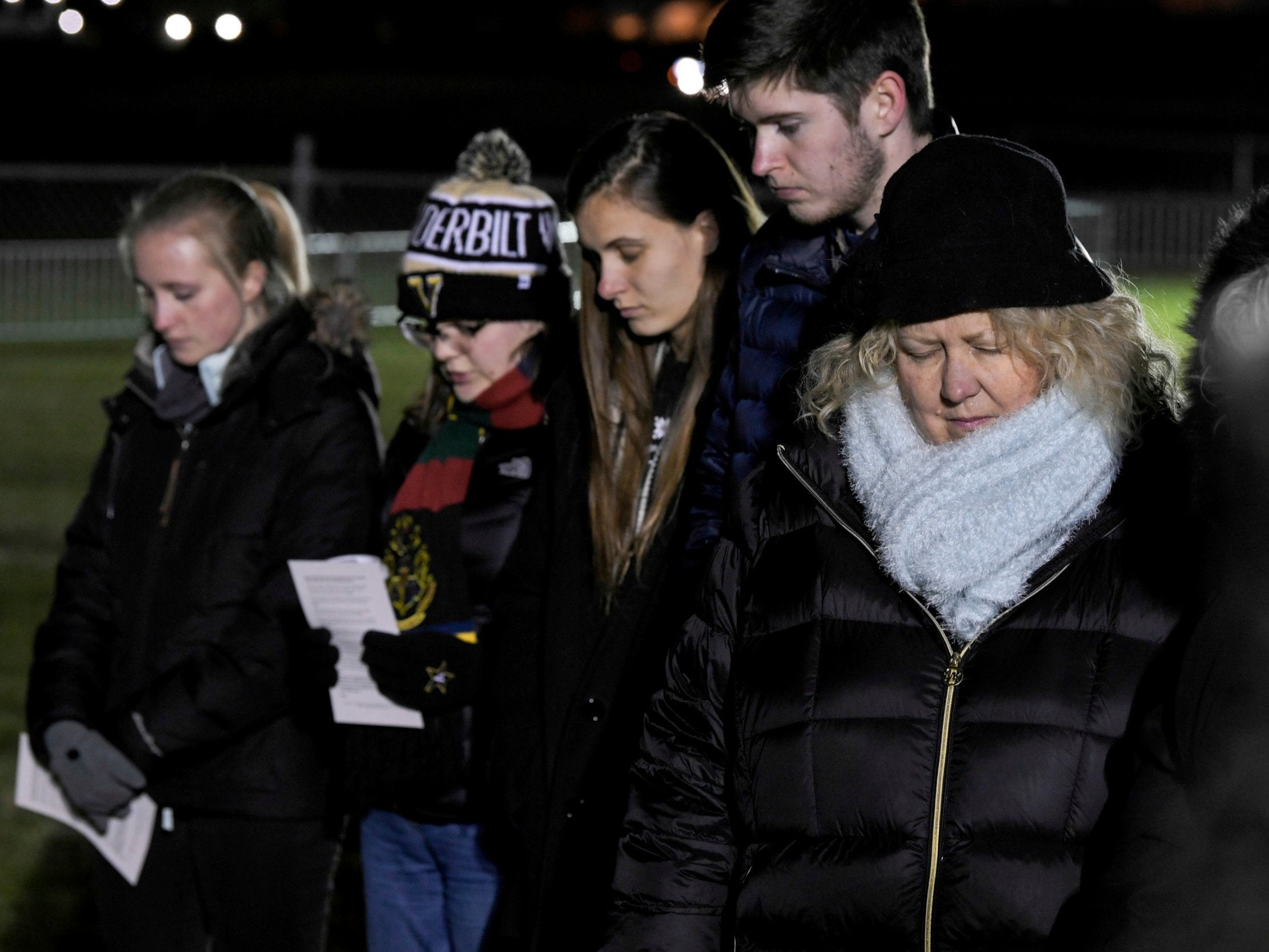 Protesters against the death penalty outside Nashville prison before David Earl Miller's execution