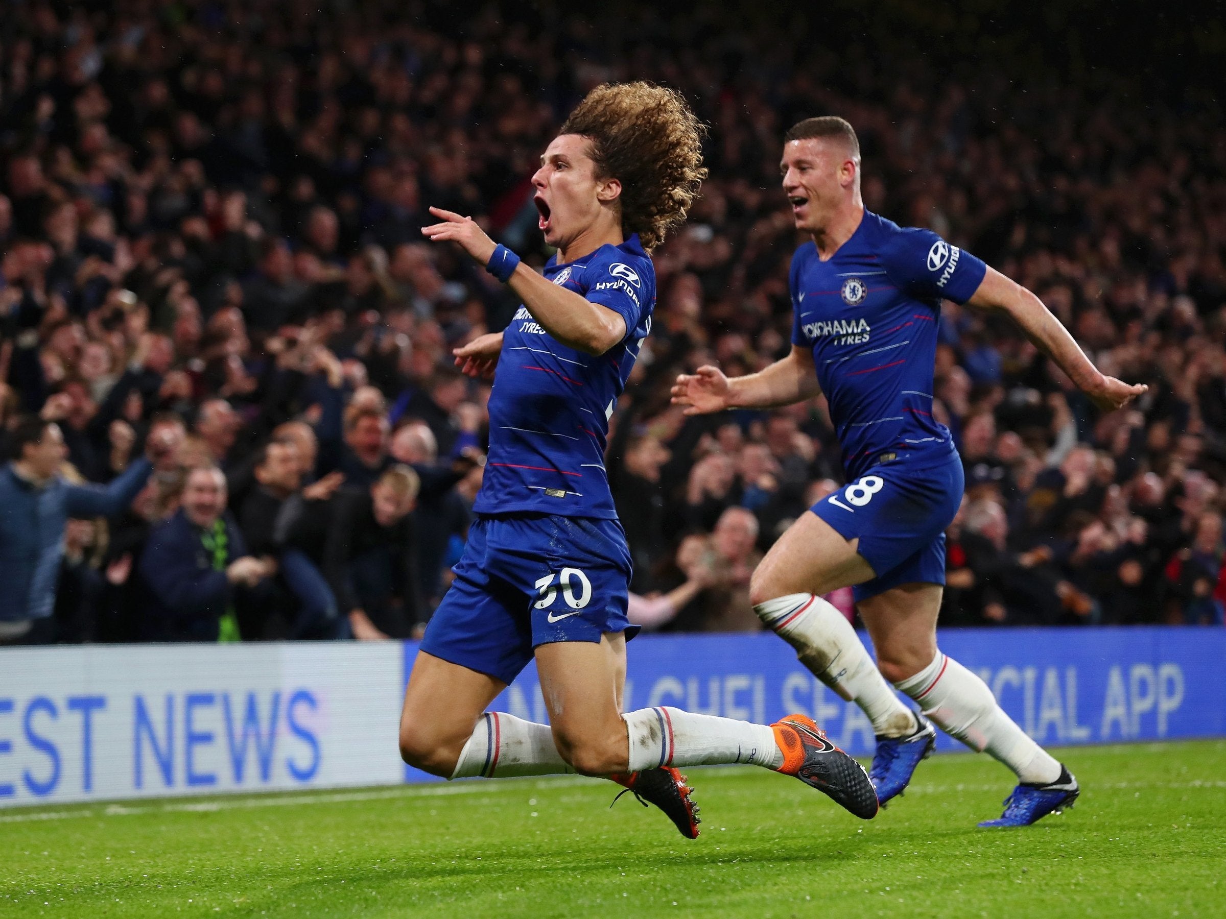 David Luiz celebrates scoring Chelsea's second goal against Manchester City