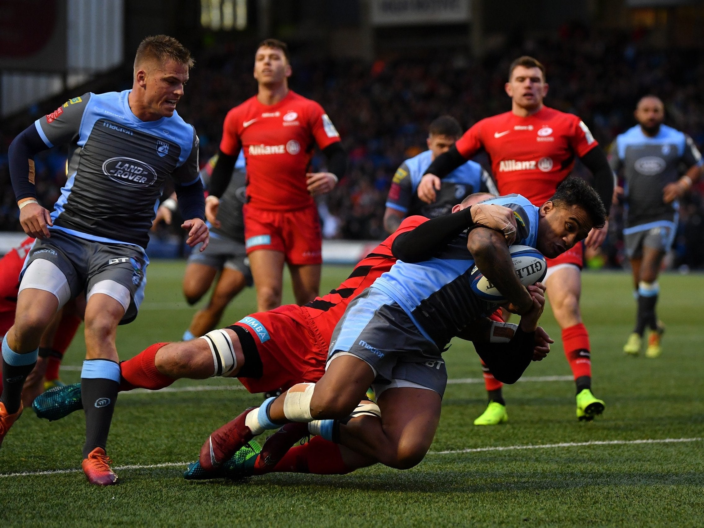 Rey Lee-Lo scores for Cardiff against Saracens