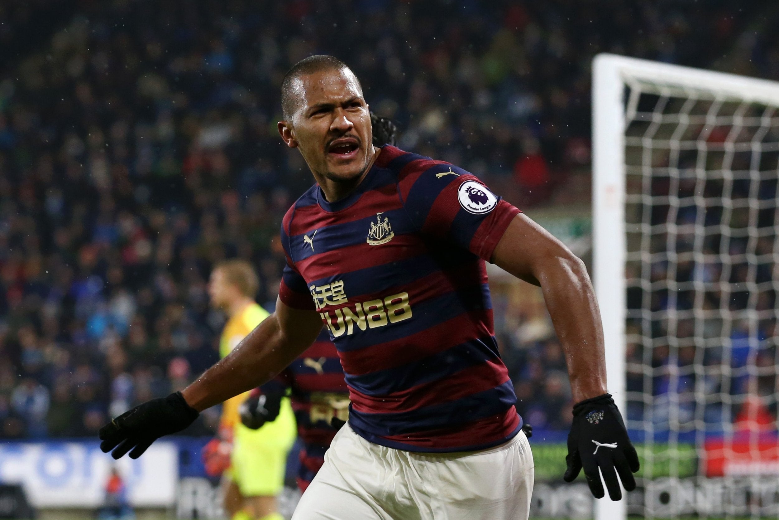 Salomon Rondon celebrates after scoring the winner