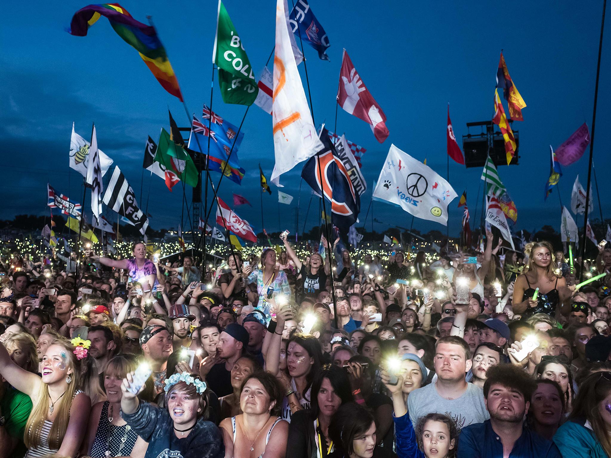 Rumours have been floating about that Lana Del Rey will be playing Glastonbury