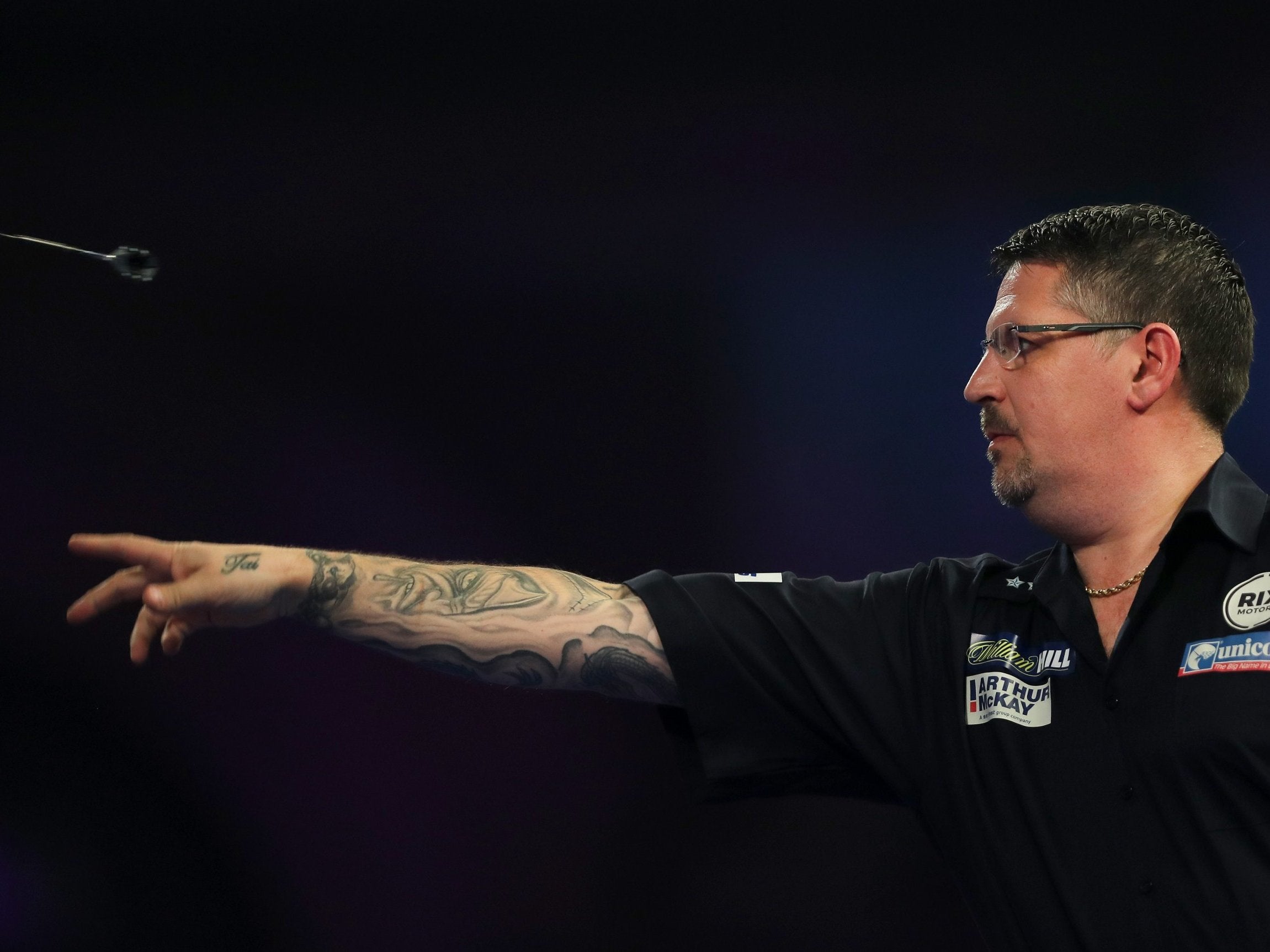 Gary Anderson lost the semi-final 6-1