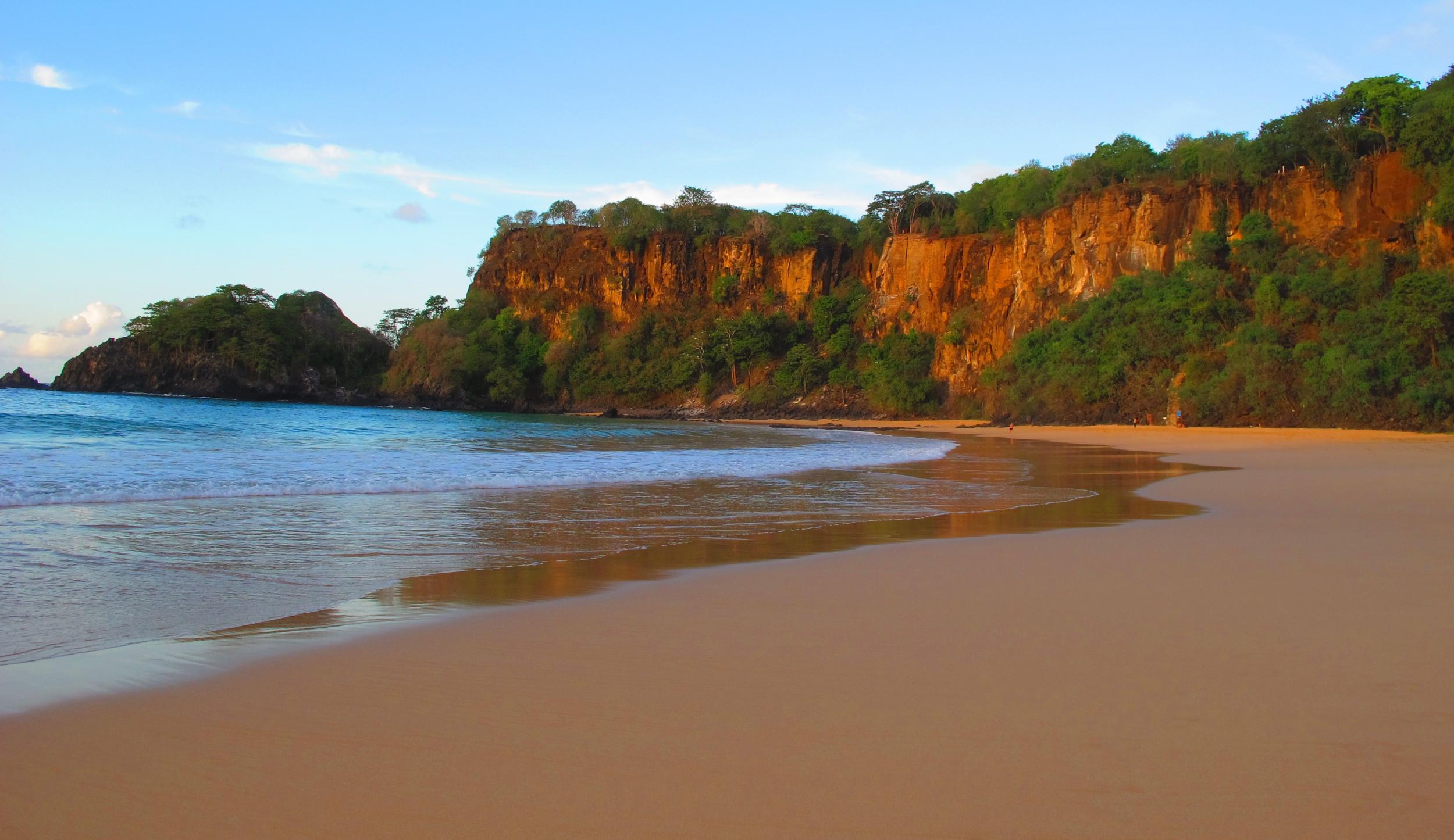 The National Marine Park will ban single-use plastics from March (P Muller)