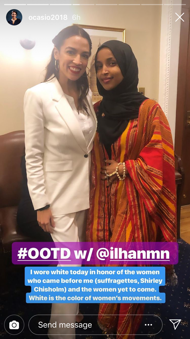 (Instagram: @ocasio2018)