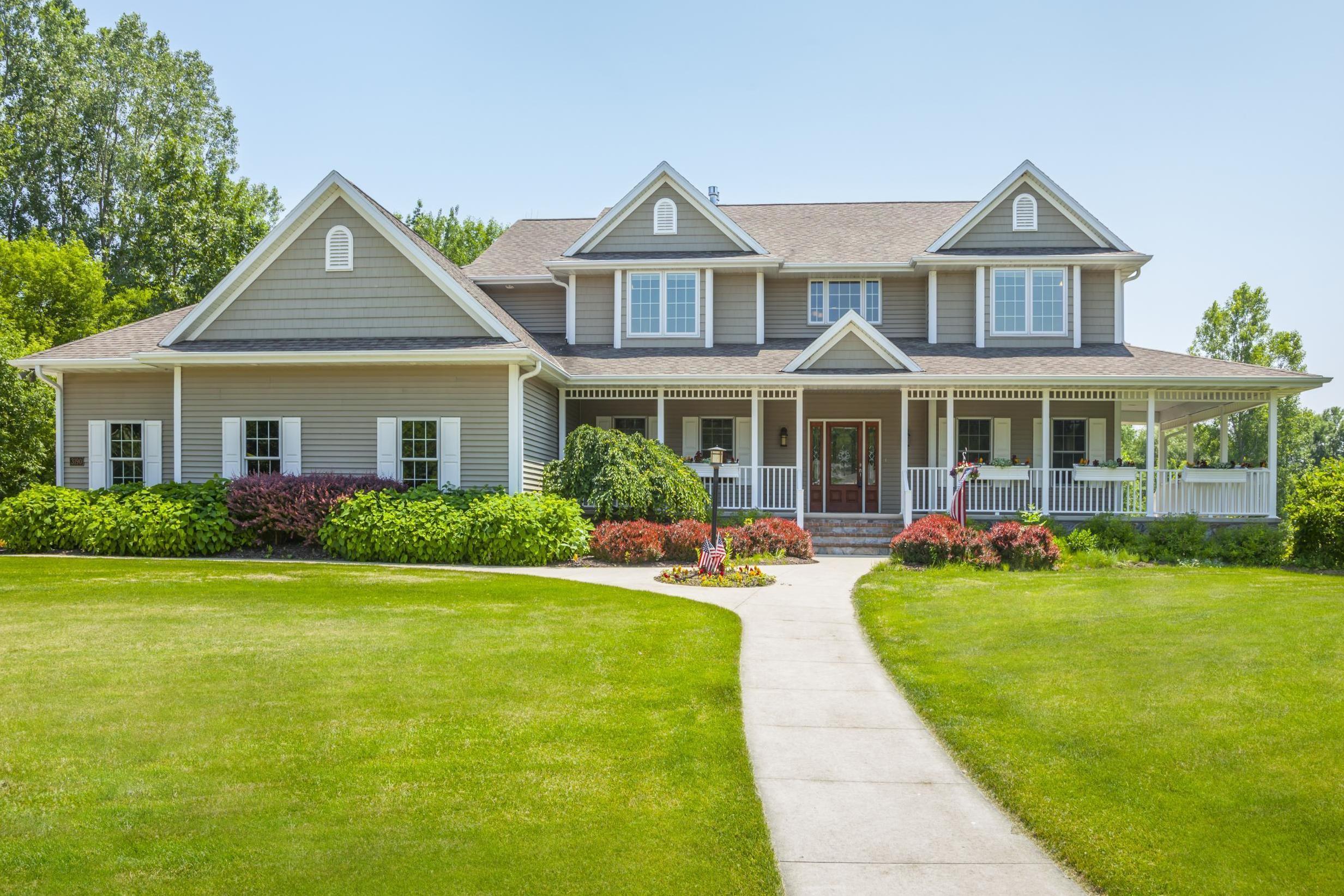 People are sharing the strangest things they've encountered in other people's homes (Stock)