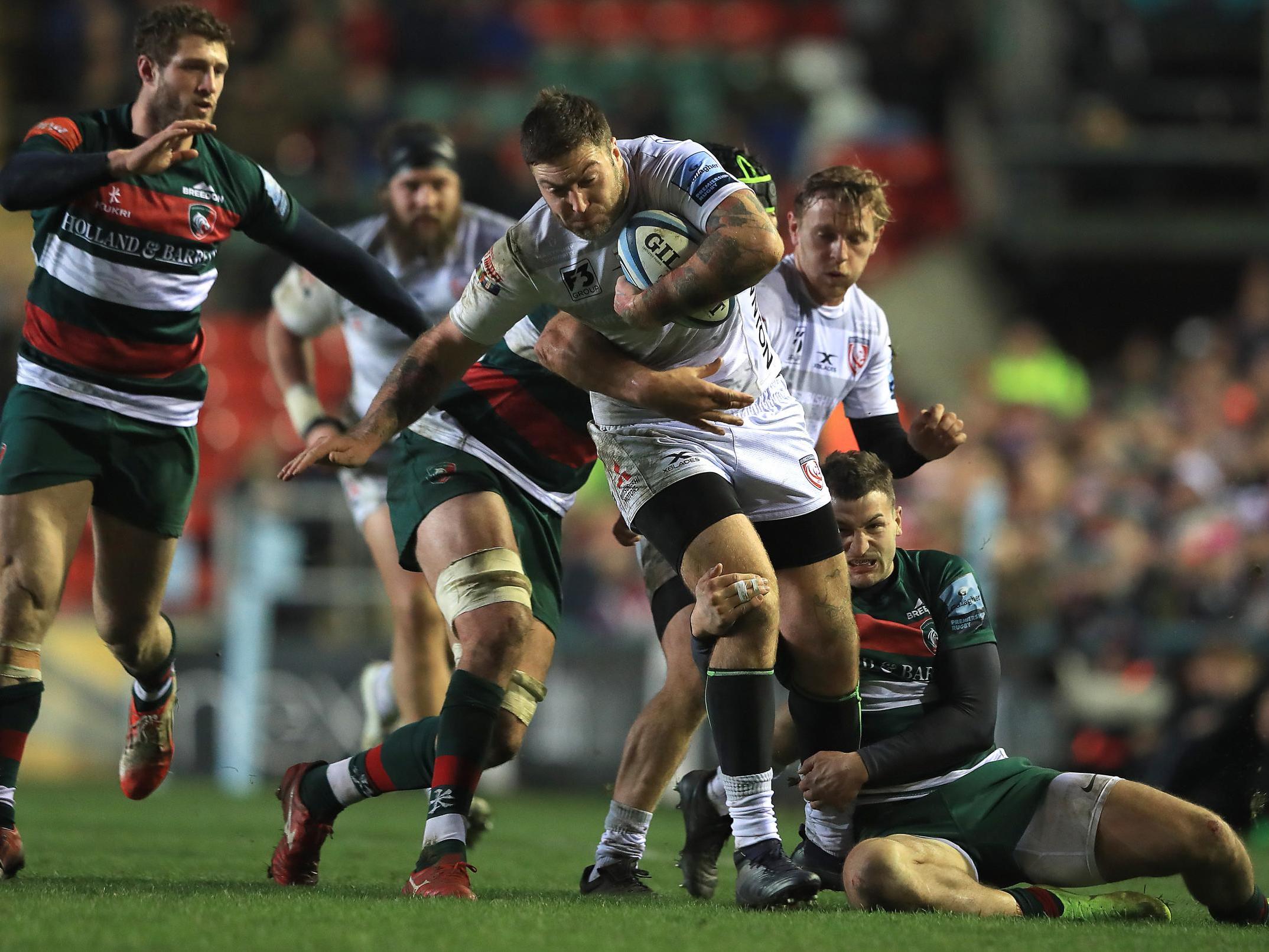 Matt Banahan tries to break through the Tigers defence