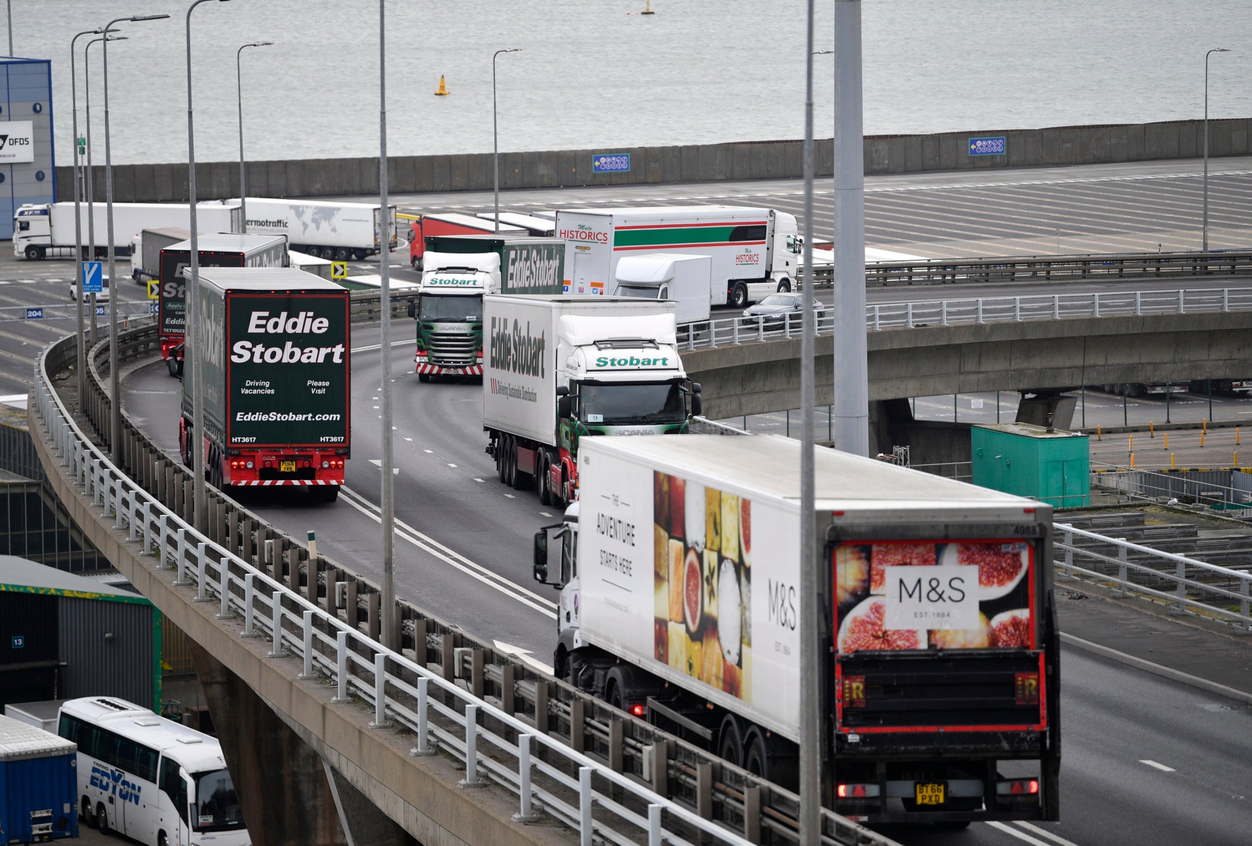 Food shortage fears as three quarters of hauliers to be shut out of EU