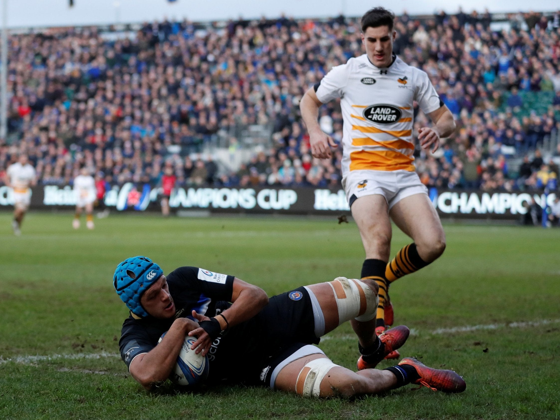 Zach Mercer slides over the line for a try for Bath