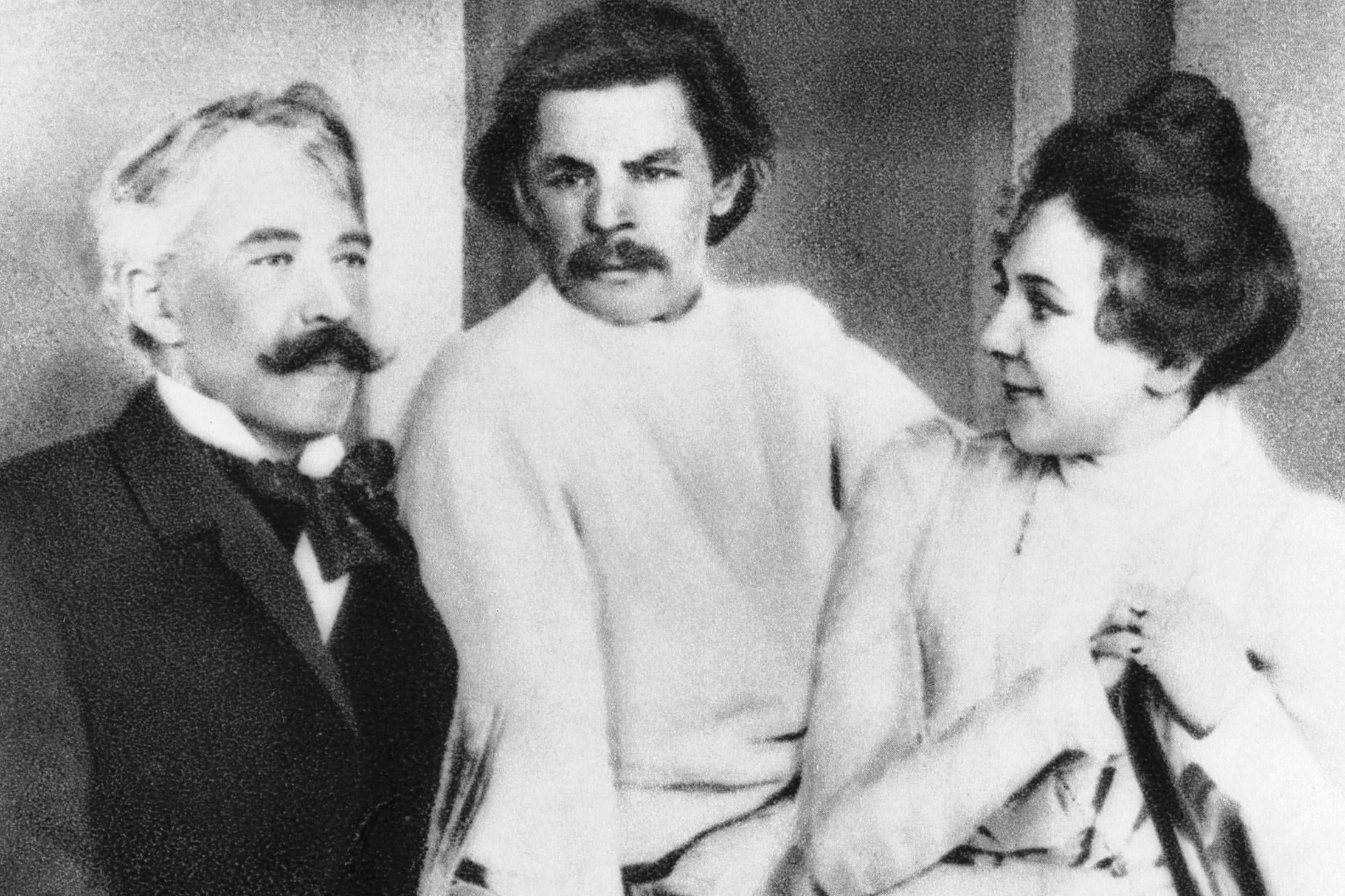 Konstantin Stanislavski is pictured left with his wife, Russian actress Lilina (right) and Russian author Maxim Gorky (centre). The three of them are visiting Yalta in 1900. (Photo by Hulton Archive/Getty Images)