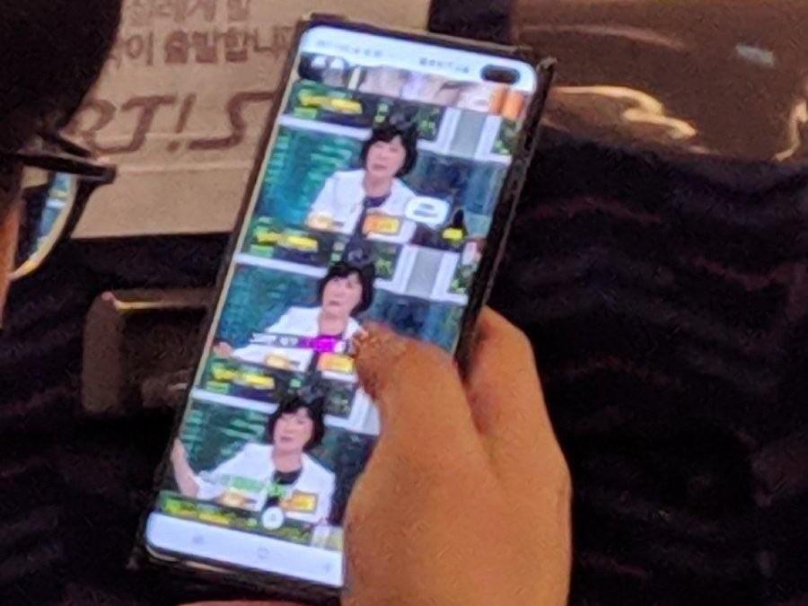 A Reddit user recently shared an image of the suspected Galaxy S10 smartphone