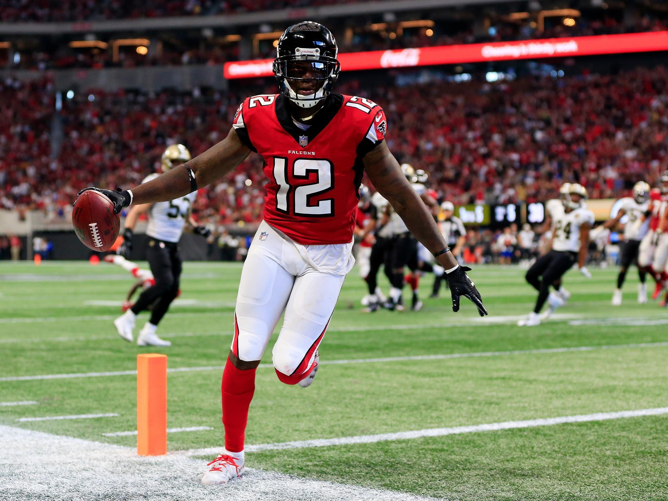 Mohamed Sanu scores a touchdown vs the New Orleans Saints