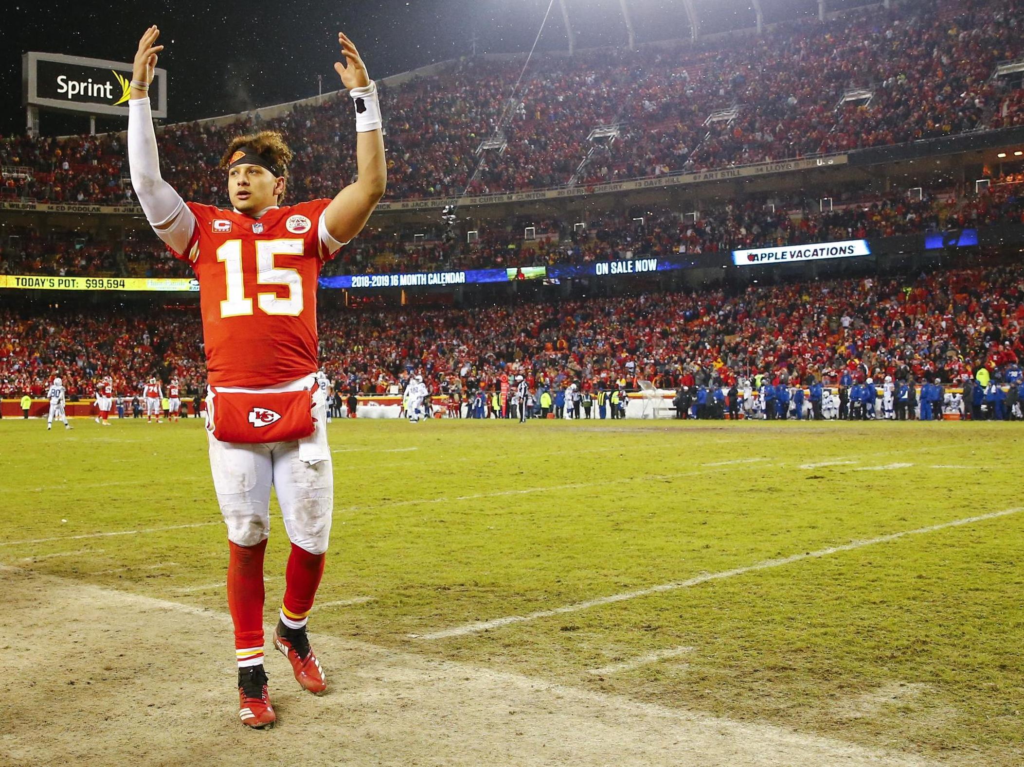 Patrick Mahomes celebrates at Arrowhead Stadium