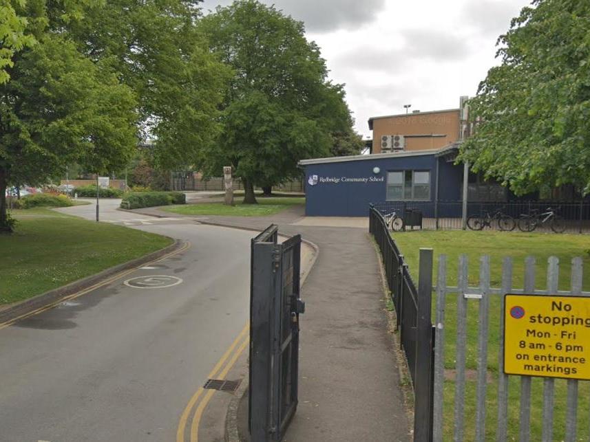 Redbridge Community School in Southampton has closed following a suspected flu outbreak