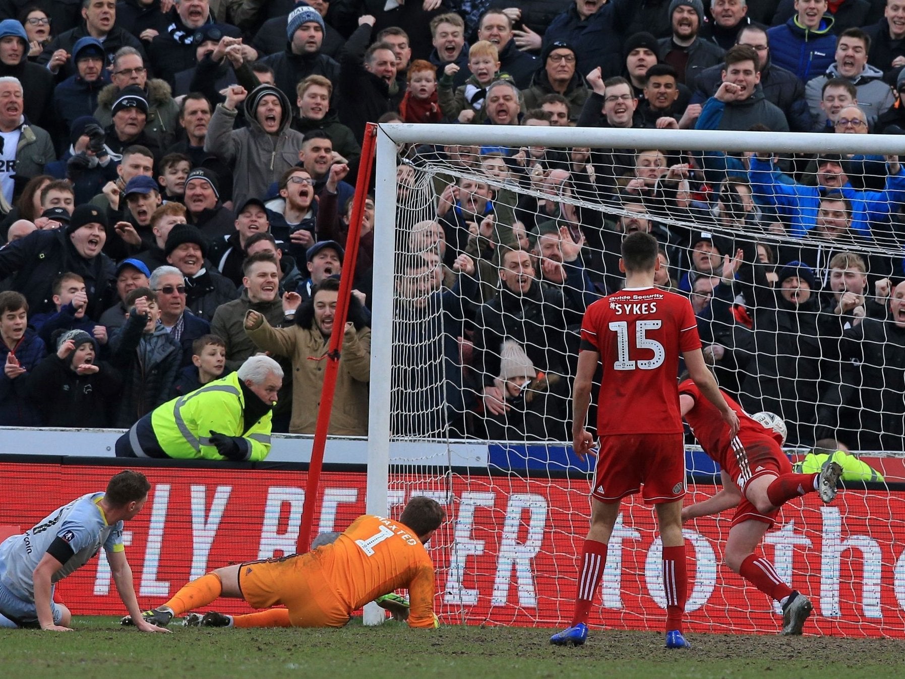 Waghorn bundles home the goal to put Derby into the fifth round