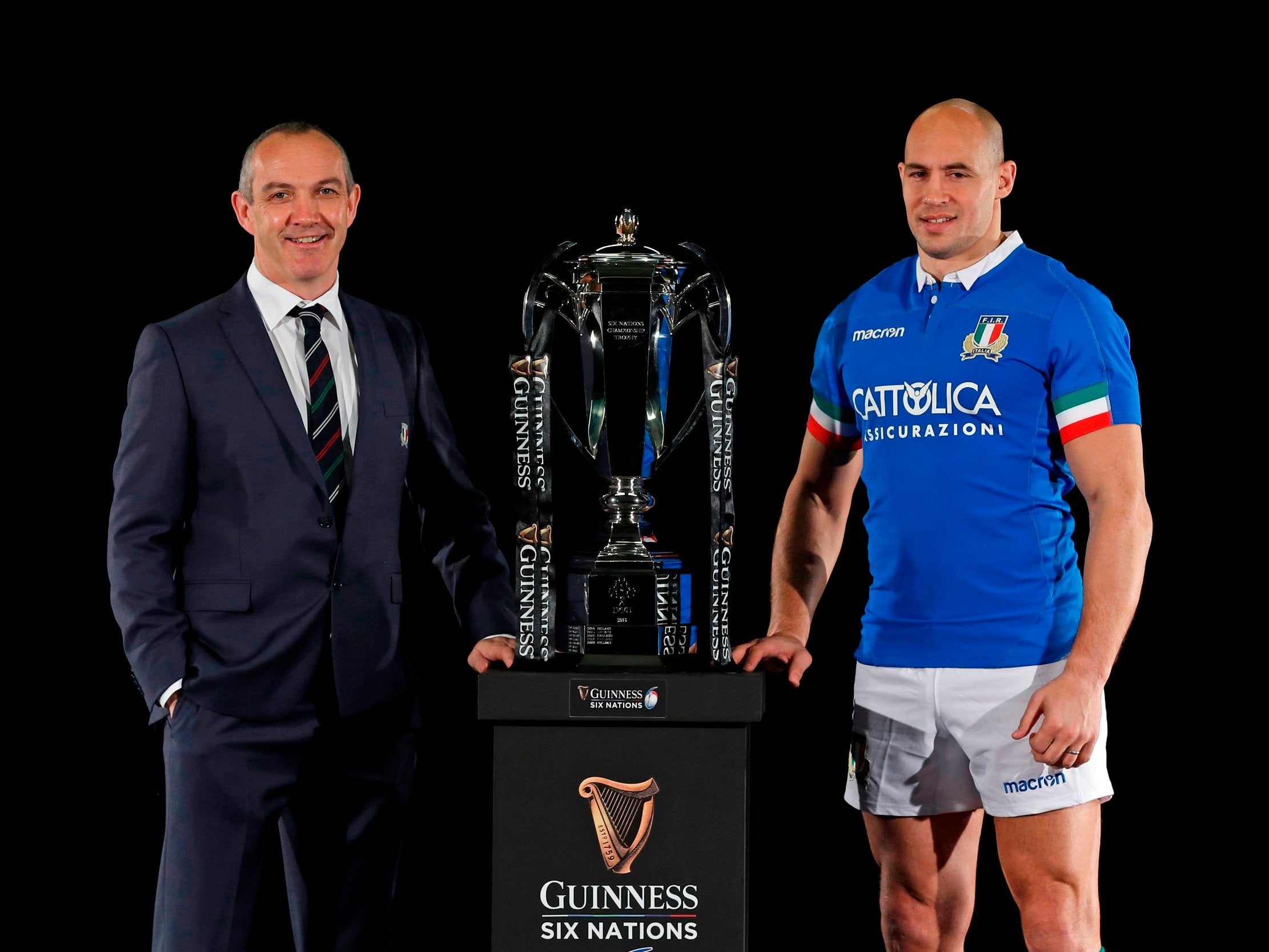 Conor O'Shea and Sergio Parisse had to go on the defensive ahead of the Six Nations