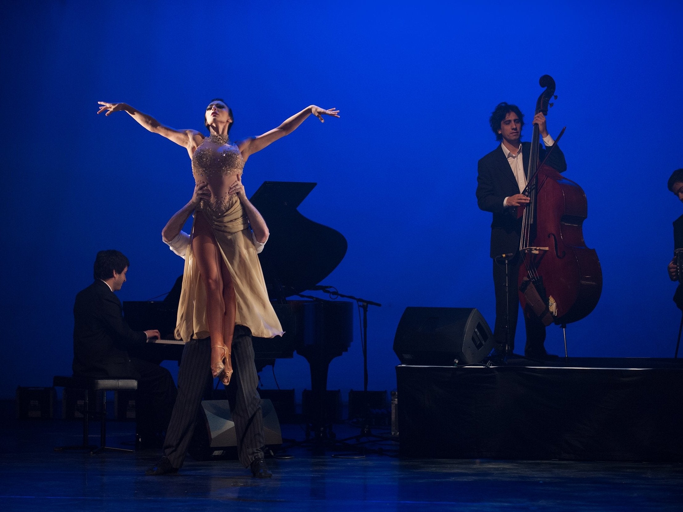 German Cornejo and Gisela Galeassi in ‘Tango Fire’