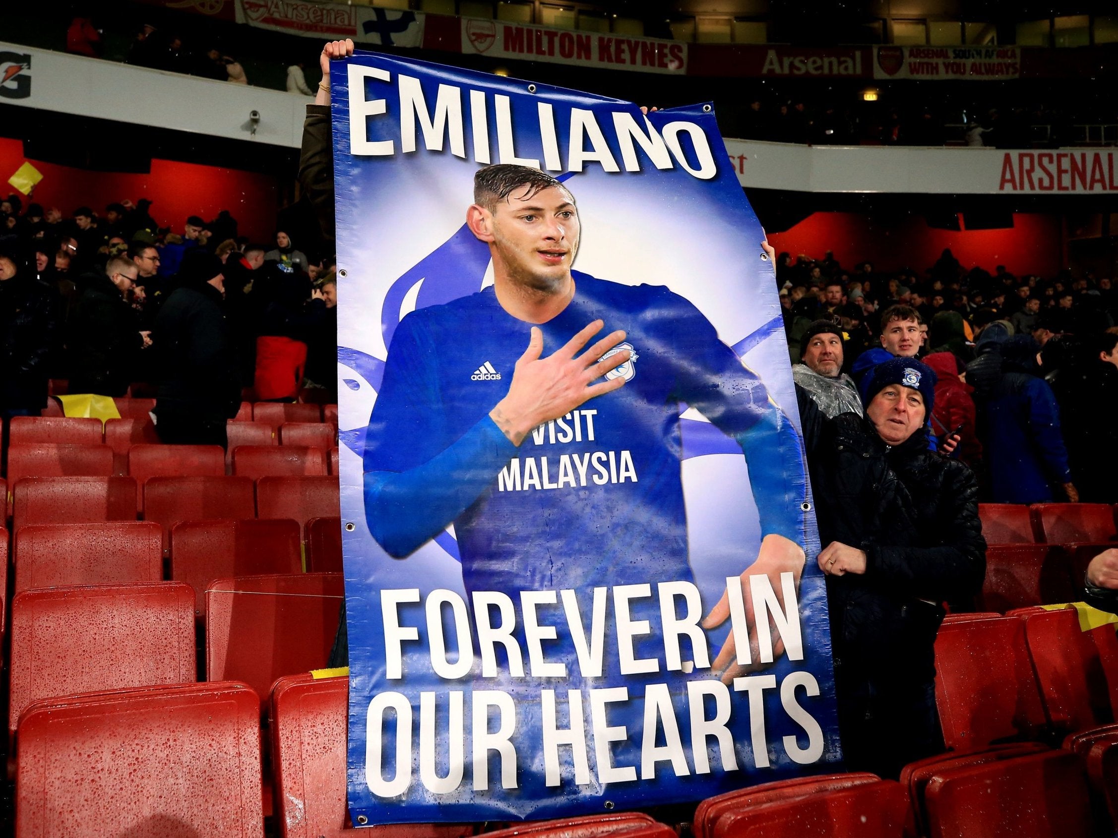 Cardiff City fans paid tribute to Sala during the Premier League game with Arsenal