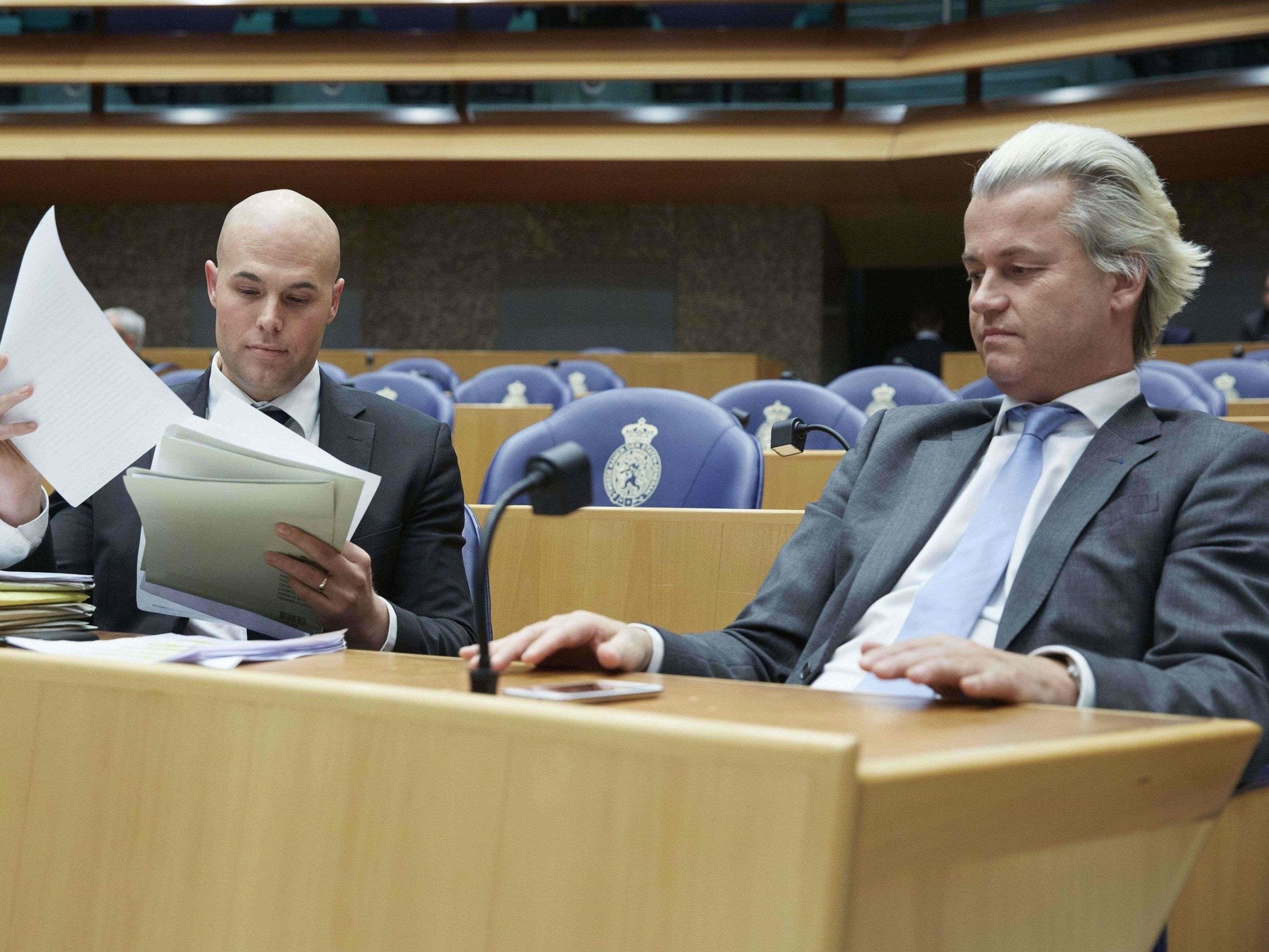 Geert Wilders (R) compared his former right-hand man’s conversion to ‘a vegetarian going to work in a slaughterhouse’