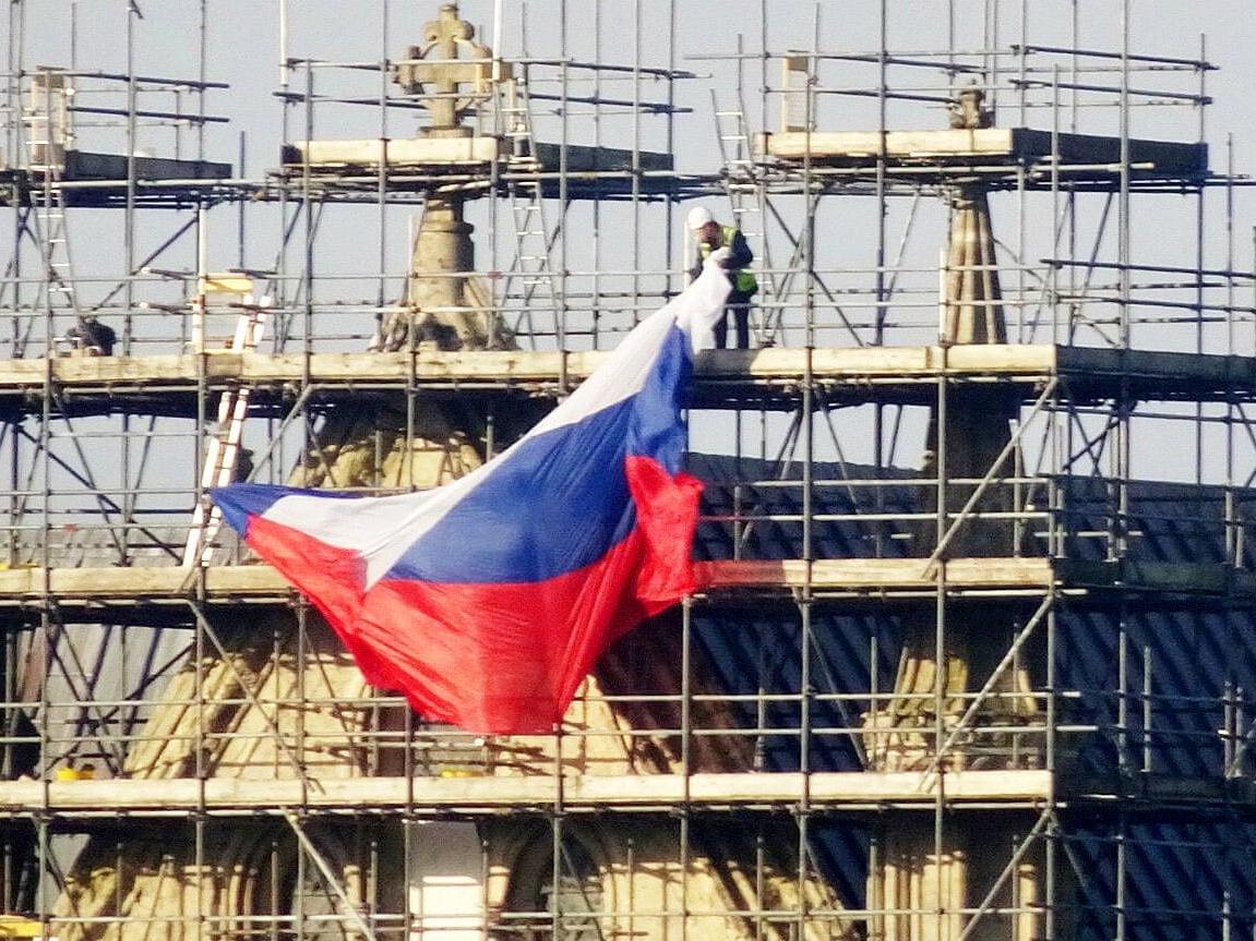 A Russian flag has appeared draped over Salisbury Cathedral