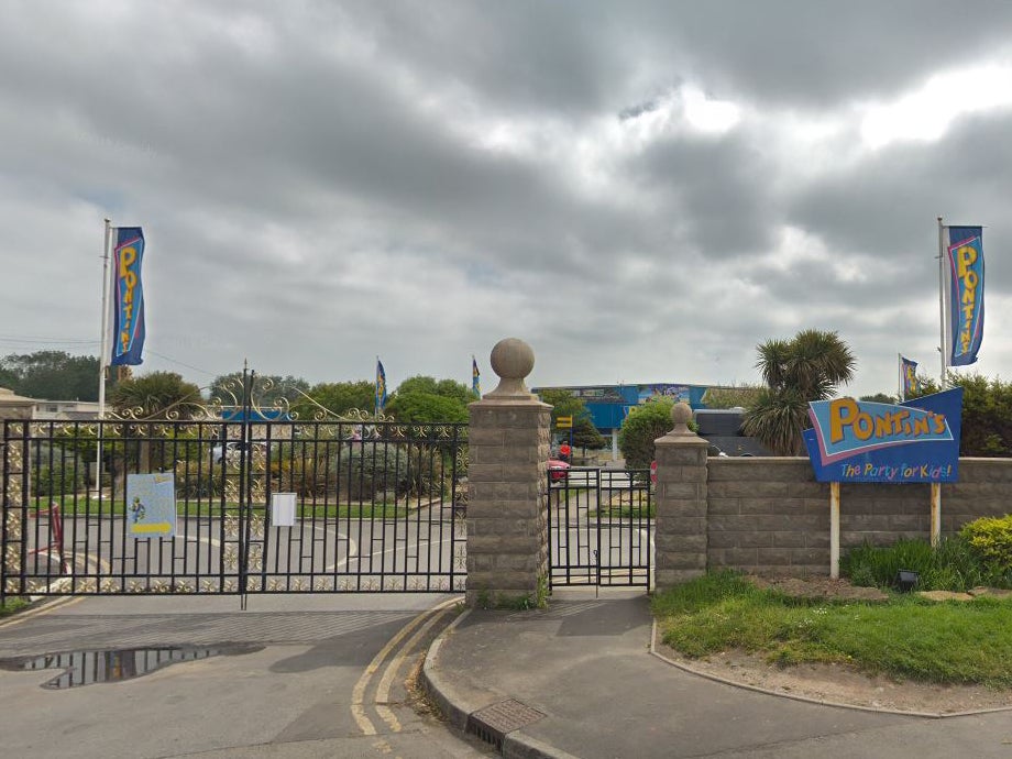 Pontins blacklist of people with Irish surnames ‘completely unacceptable’, says prime minister