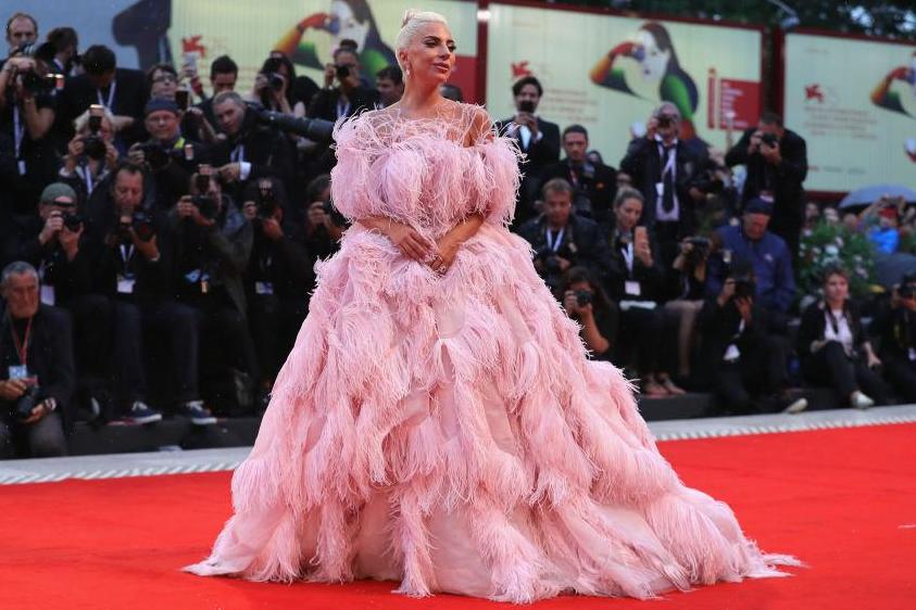 Lady Gaga wears Valentino Couture at the premiere of ‘A Star is Born’ (Getty)