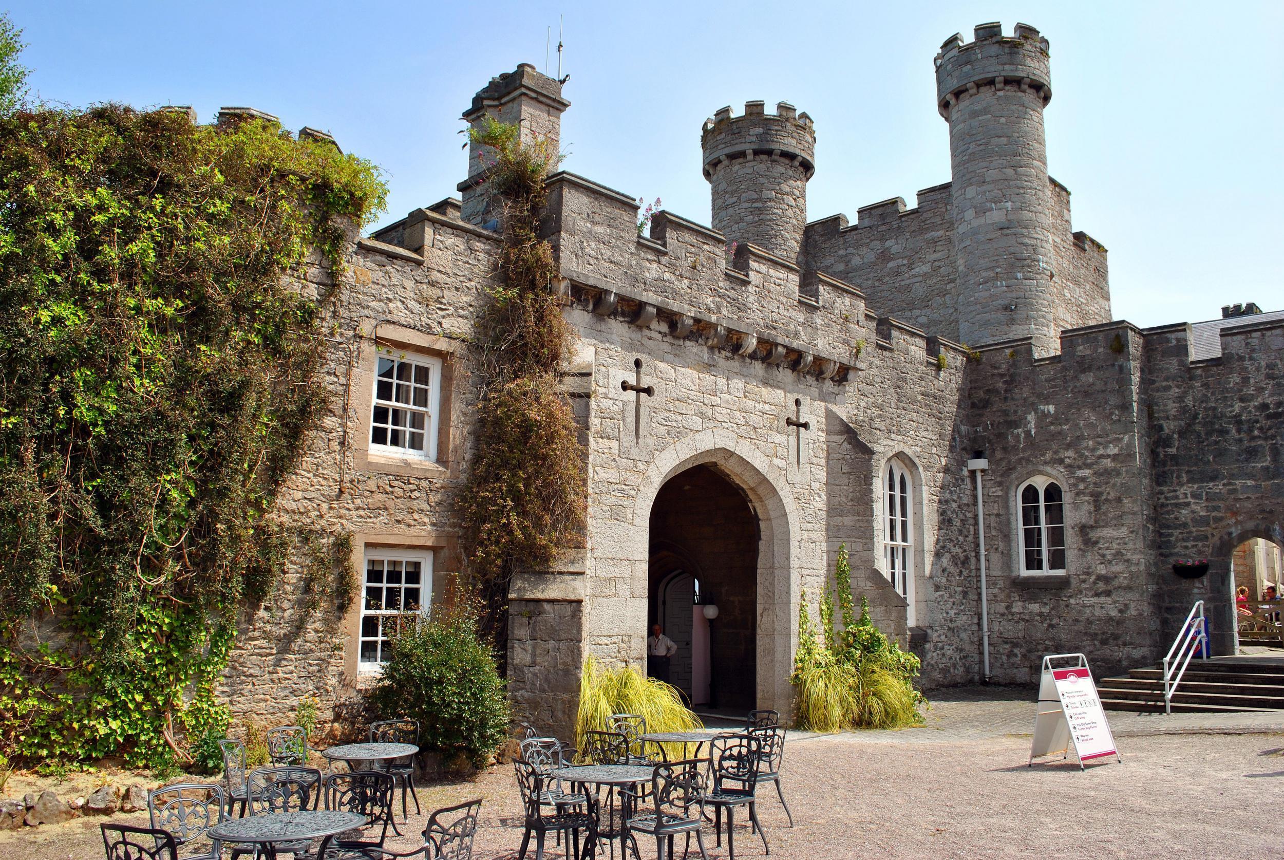 Ruthin Castle Hotel &amp; Spa (© Alamy)