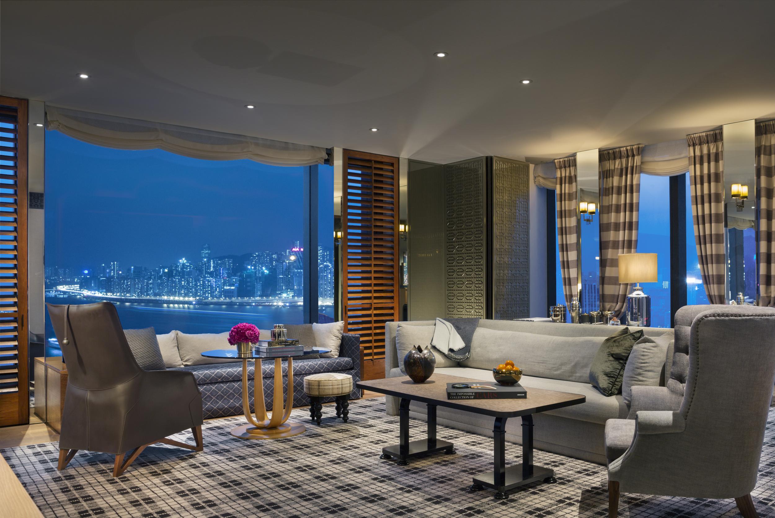 The Harbour Corner Suite at Rosewood