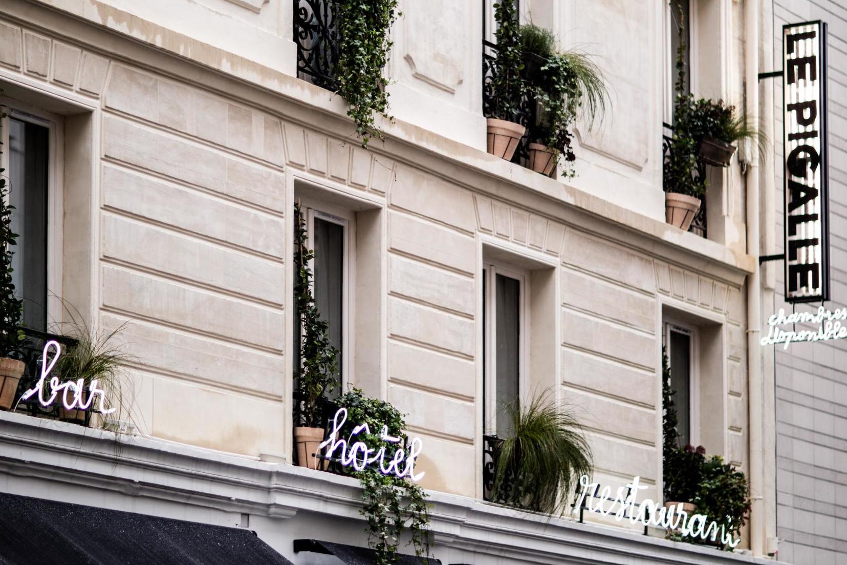 Le Pigalle takes its name from its neighbourhood