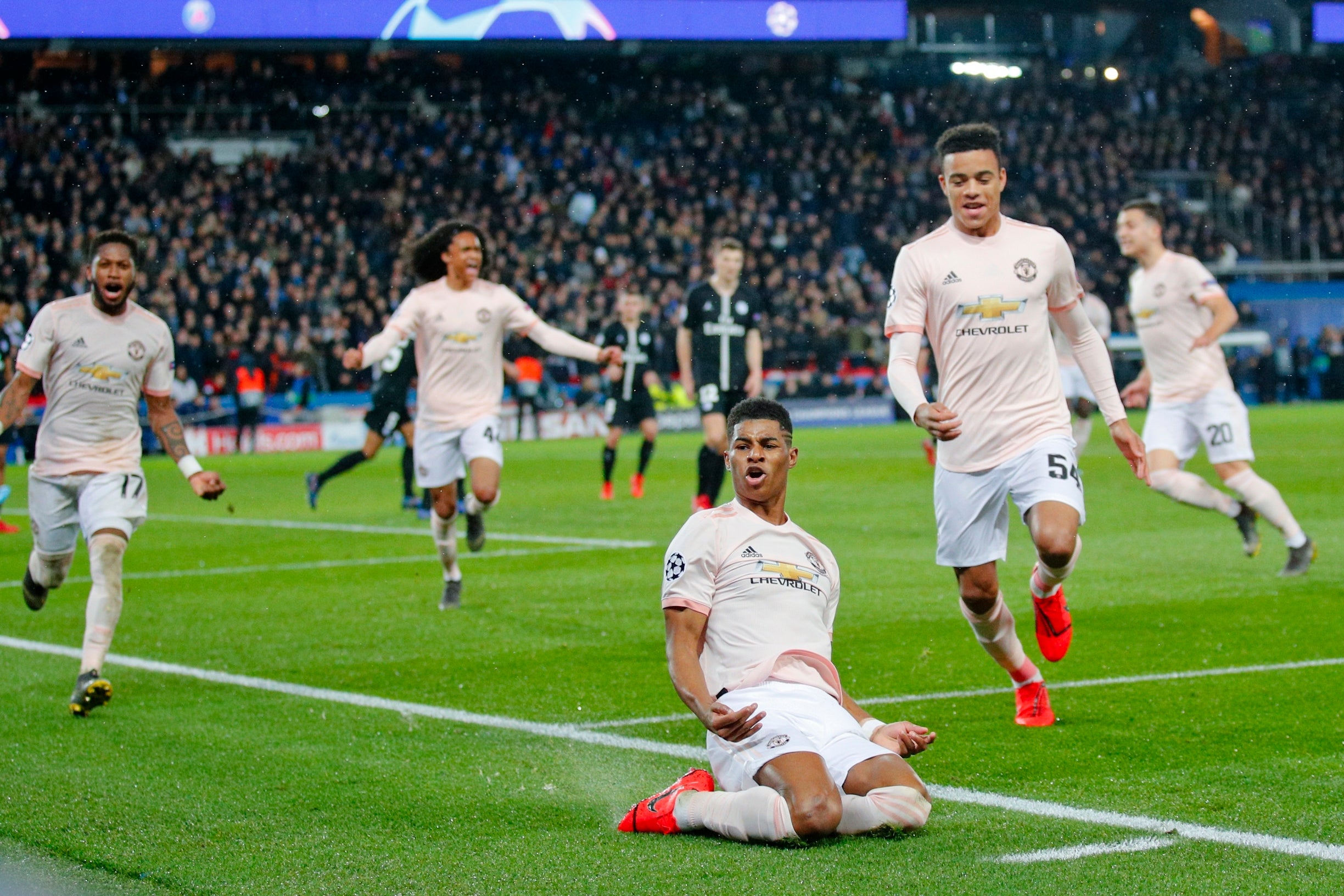 Marcus Rashford celebrates after scoring United's winner