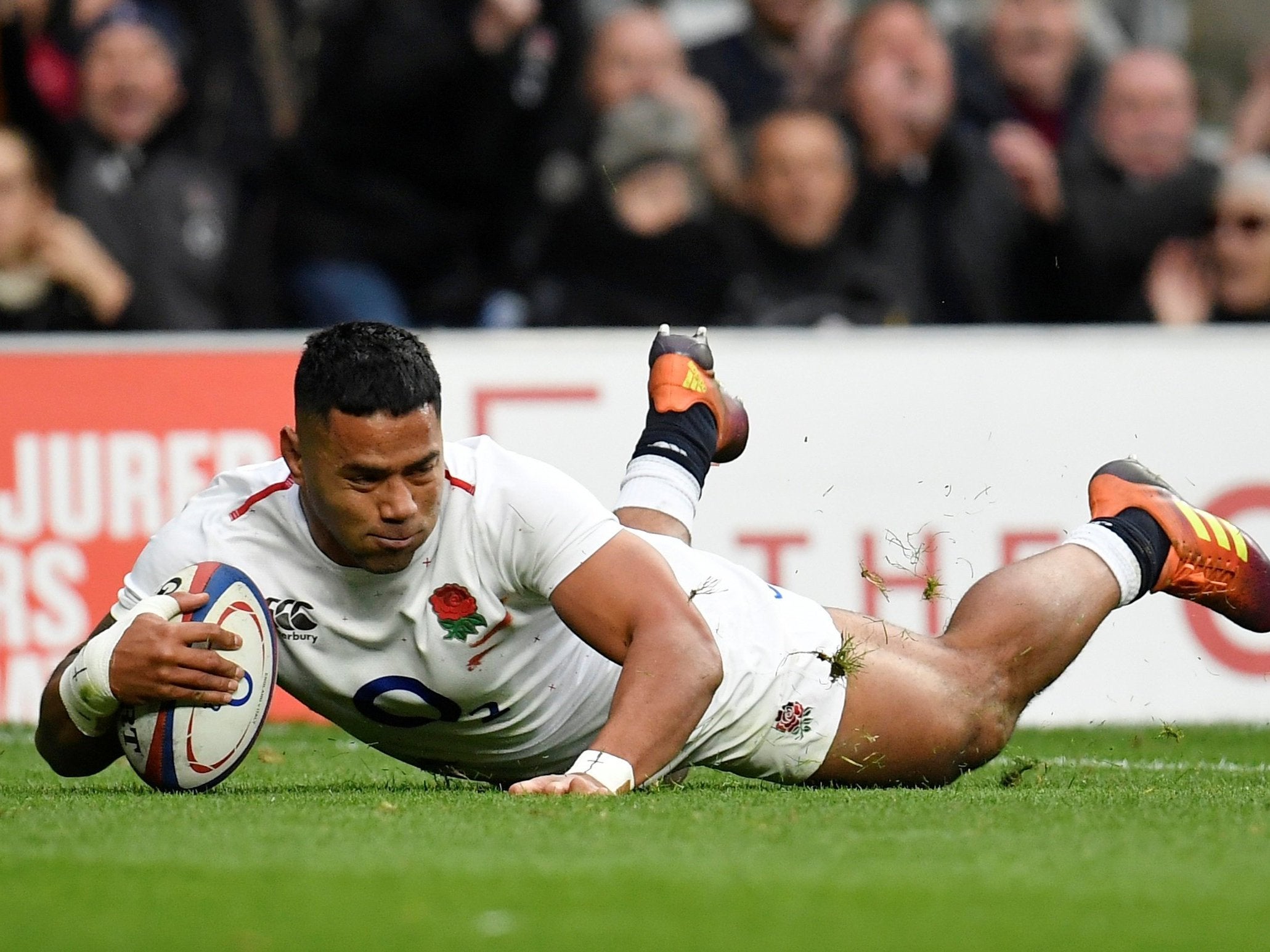 Manu Tuilagi scored twice in a standout performance