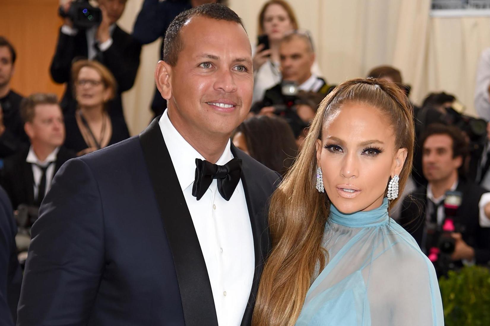 Jennifer Lopez and Alex Rodriguez announce engagement (Getty)