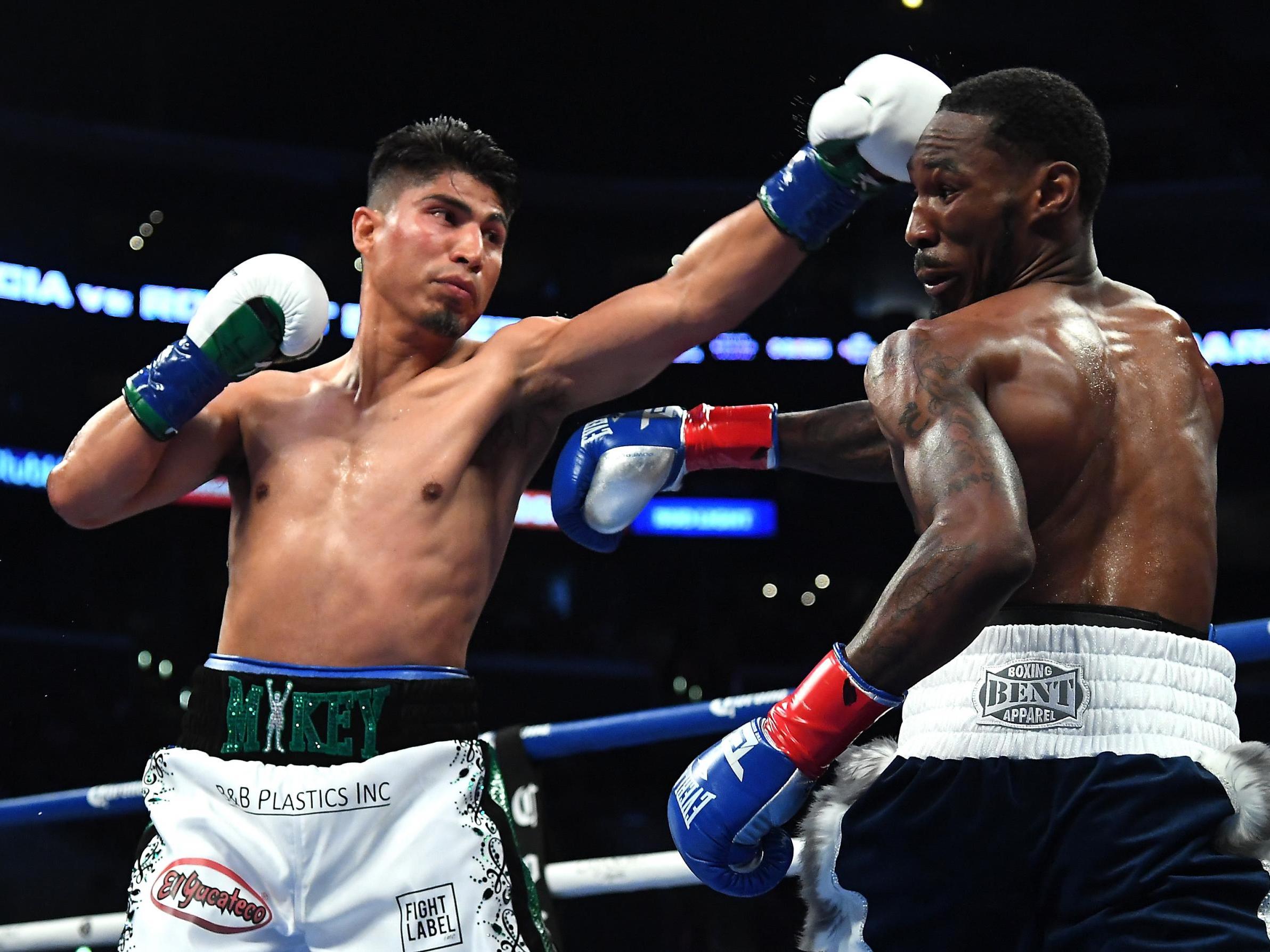 Mikey Garcia faces Jessie Vargas