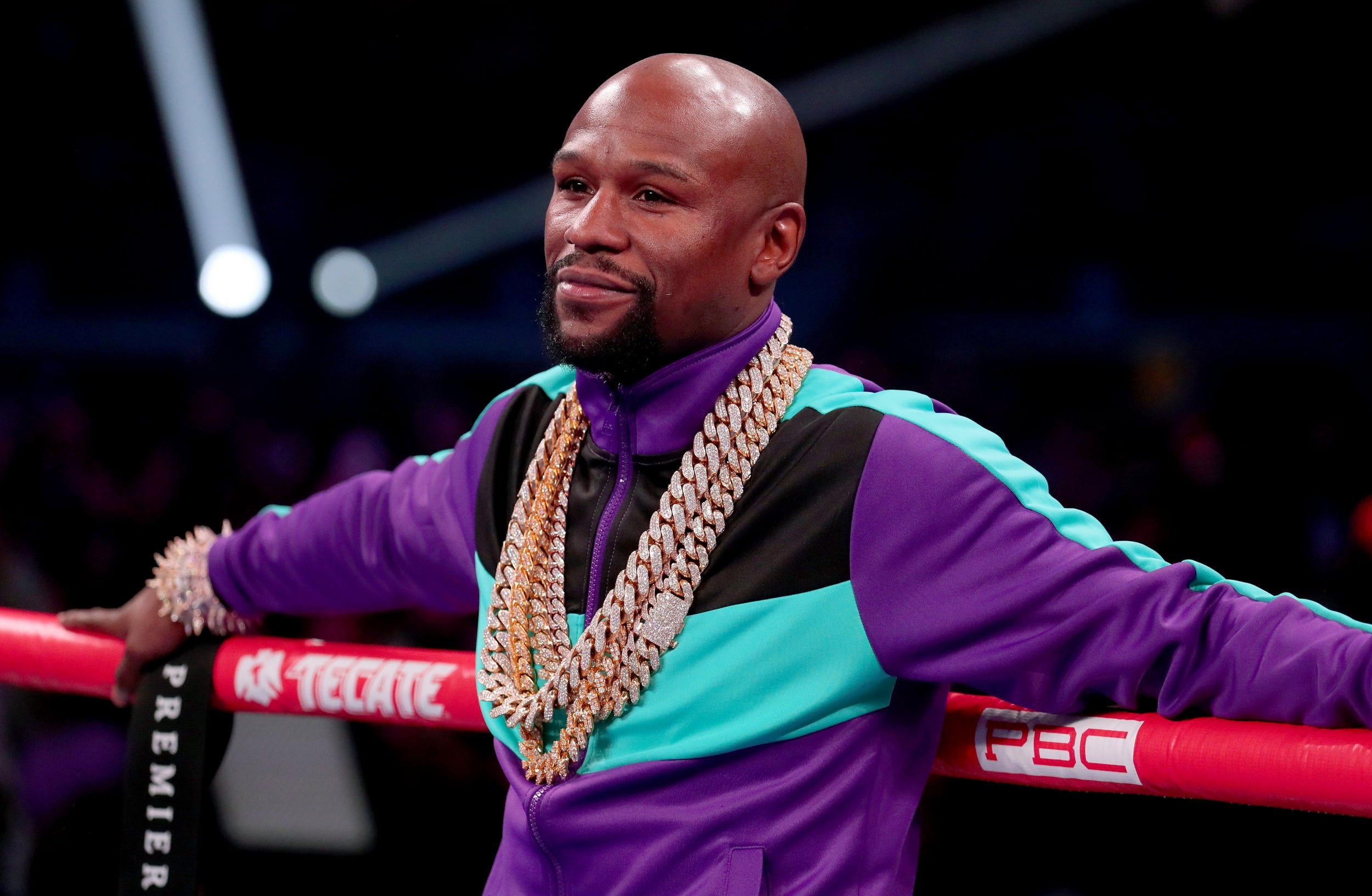 The bout attracted the biggest names in boxing with Floyd Mayweather in attendance (Getty)