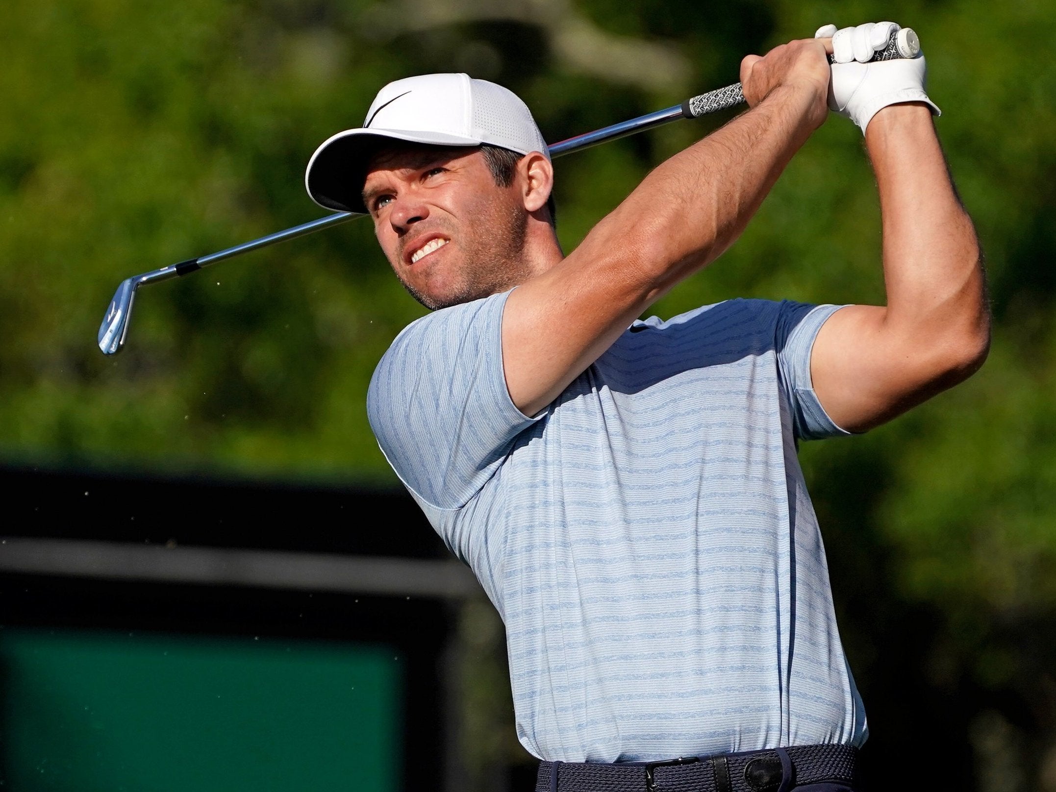 Casey shares the lead with Austin Cook on six-under-par