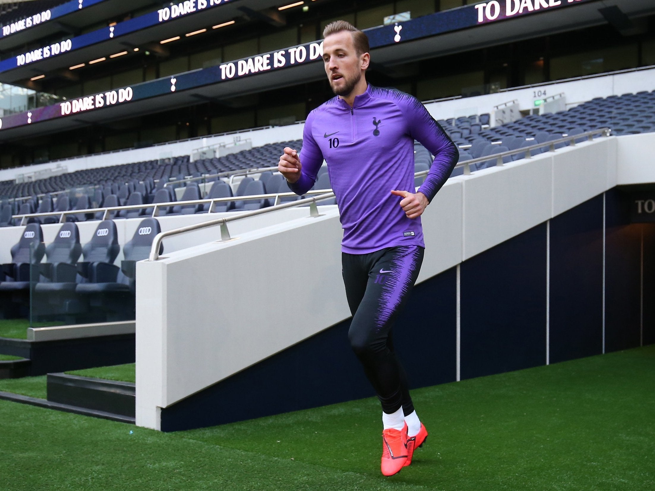 Kane must be given a helping hand (Tottenham Hotspur via Getty Images)