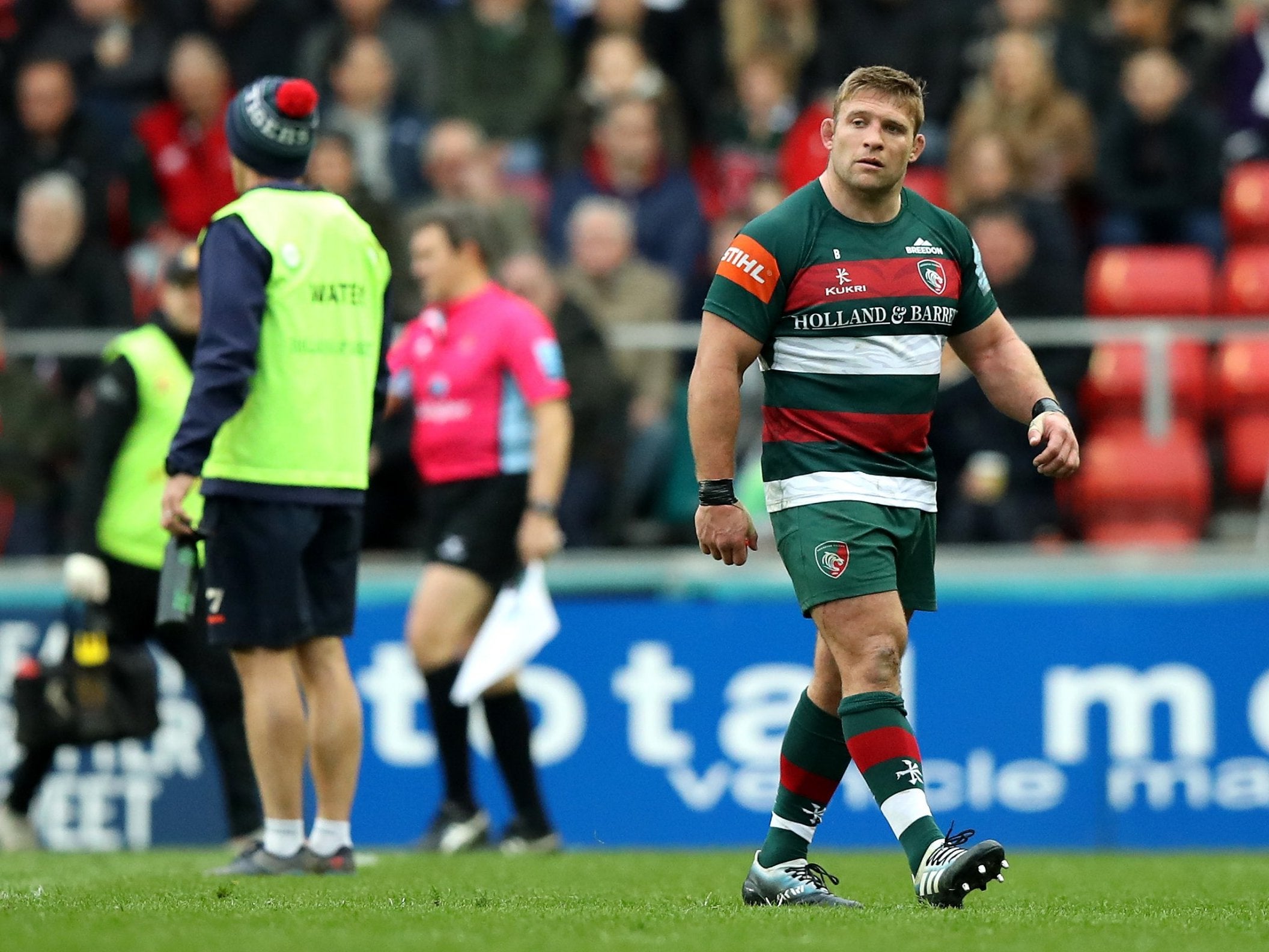 Tom Youngs walks off after receiving a red card