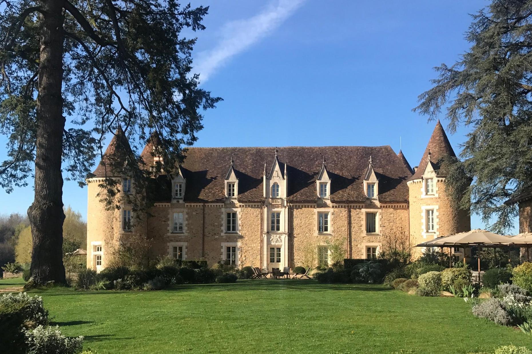 Full-frontal view of the chateau at Domaine des Etangs