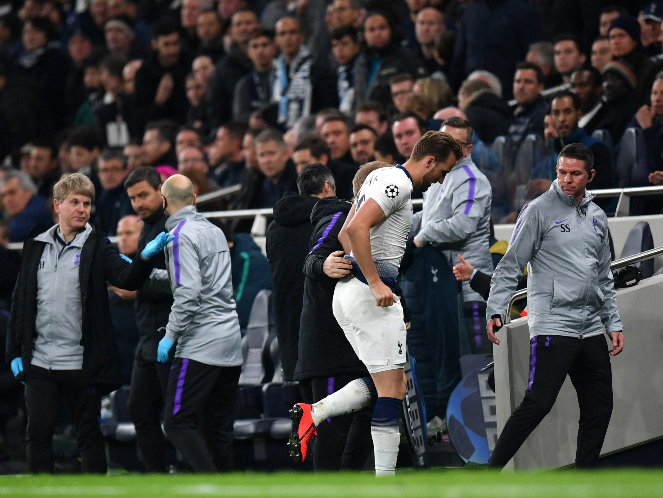 Kane limped off against Manchester City