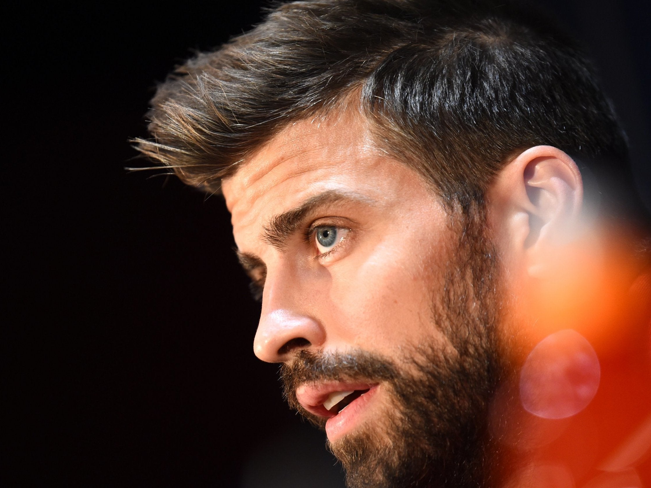 Gerard Pique is aware of the threat Man United pose