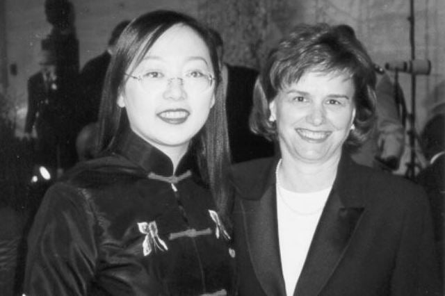 Zhen-Zhen Huang, left, and former WFP chief executive Catherine Bertini