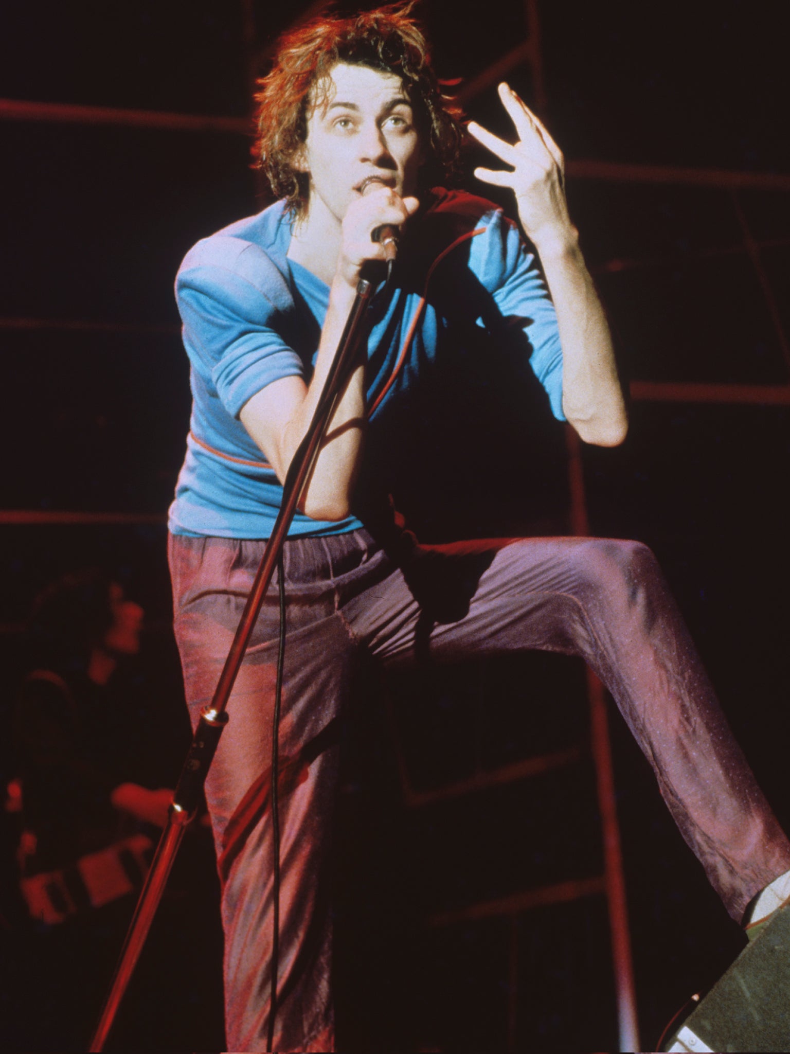 Bob Geldof sings for The Boomtown Rats in 1979