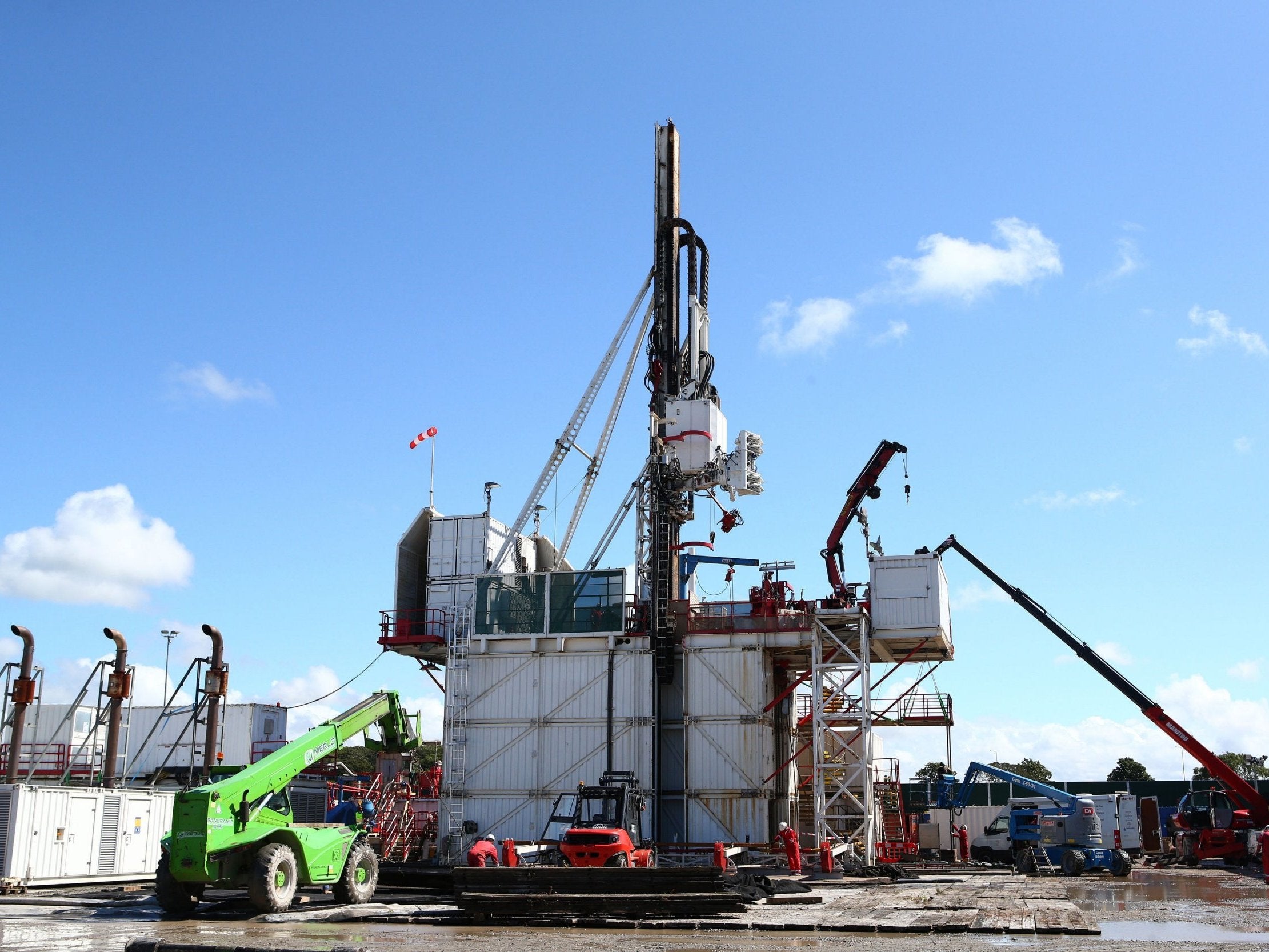 The drilling rig at Preston New Road shale gas exploration site