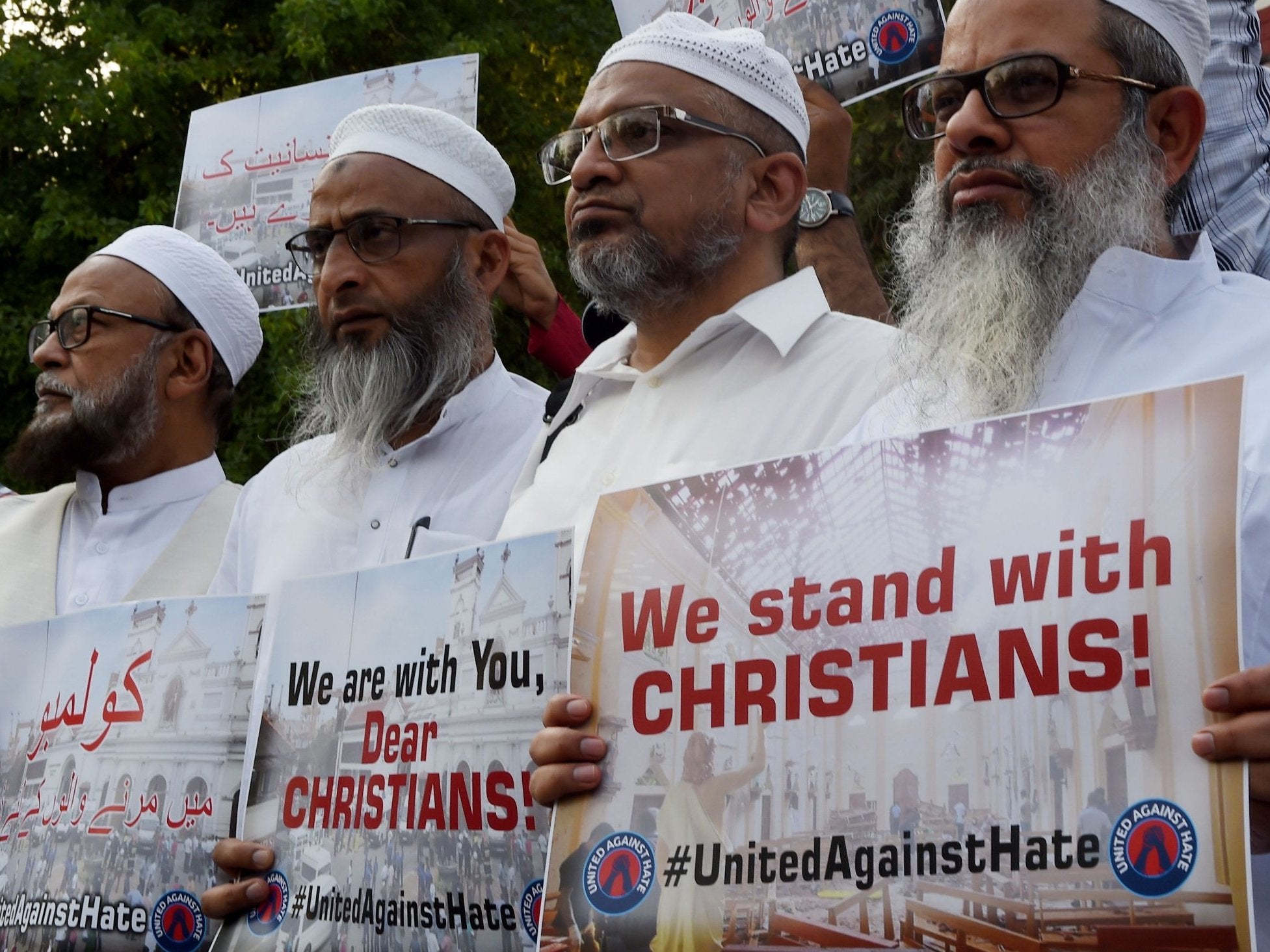 Indian Muslims in New Delhi pay tribute to the victims of the Sri Lankan terror attacks (AFP/Getty)