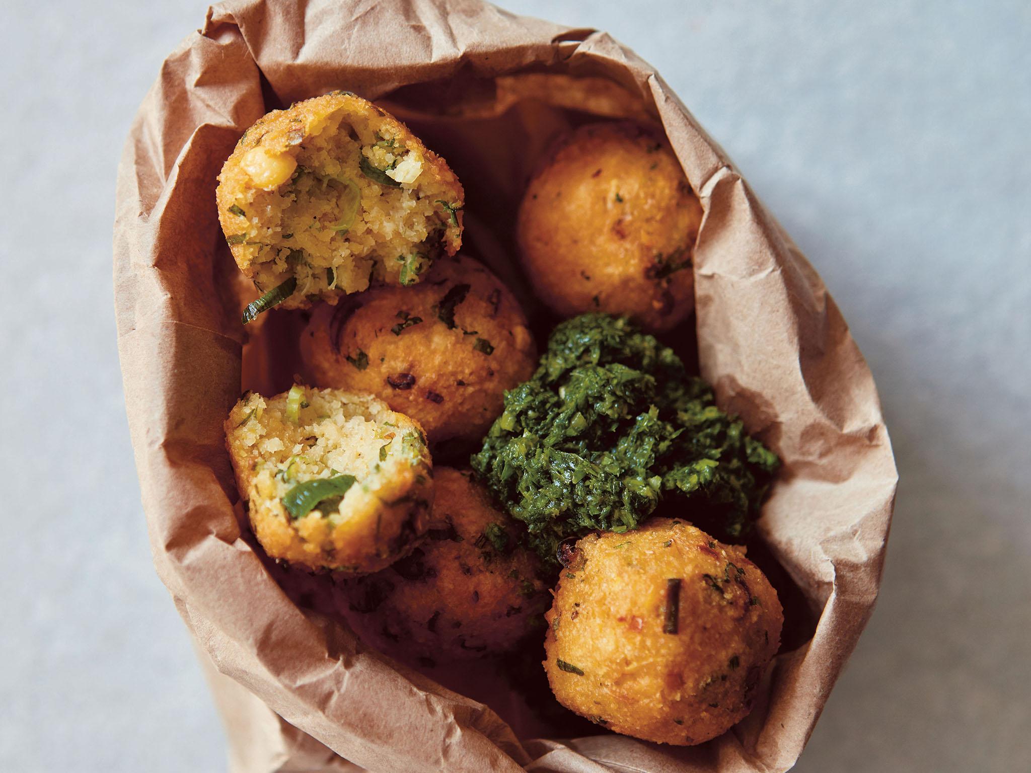 These crunchy, spicy lentil balls, similar to falafel or Indian 'vada', are one of the most popular street food snacks, or 'gajacks', in Mauritius