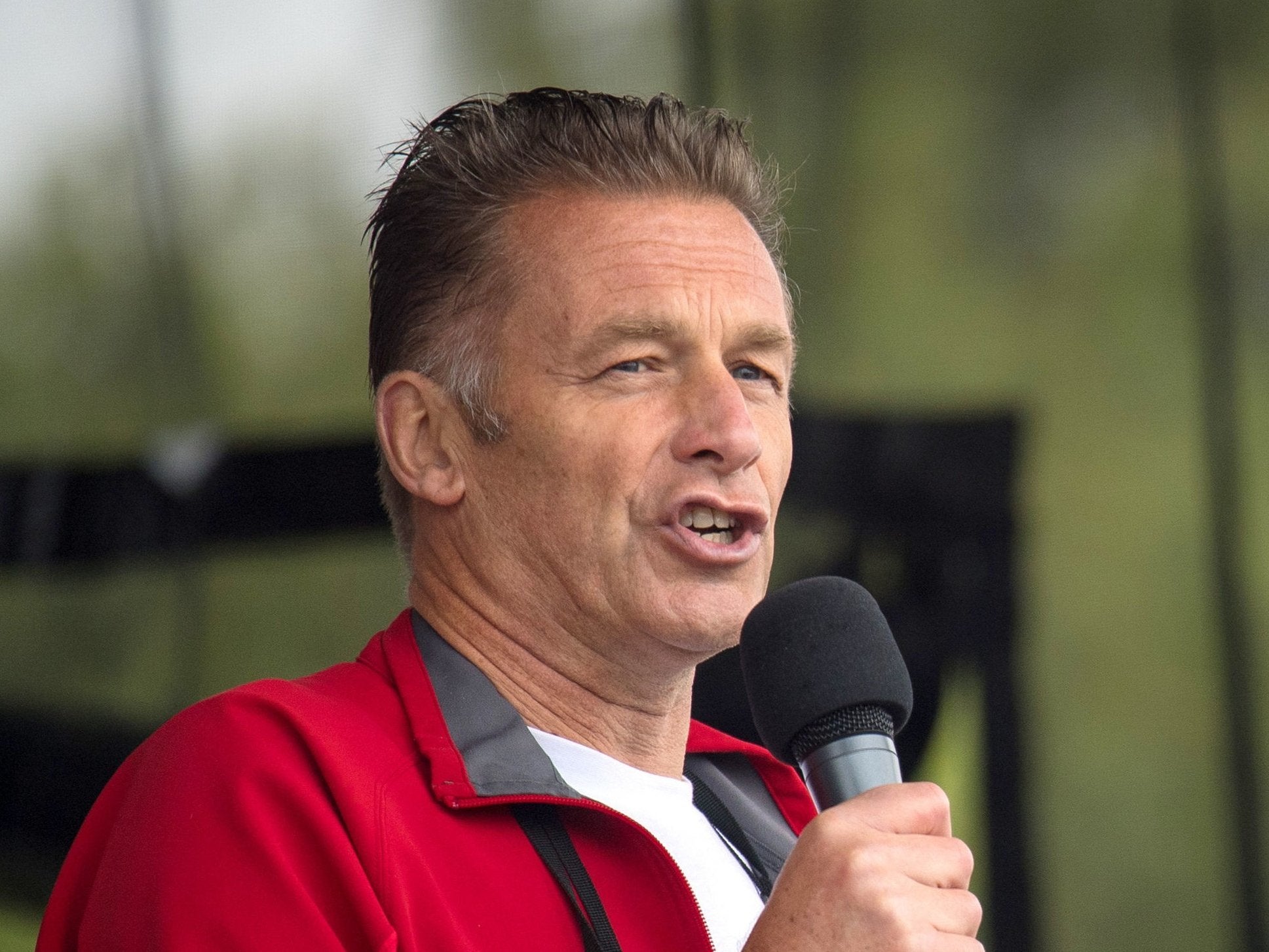 Chris Packham: BBC presenter sent 'very serious' death threats after bird shooting ban
