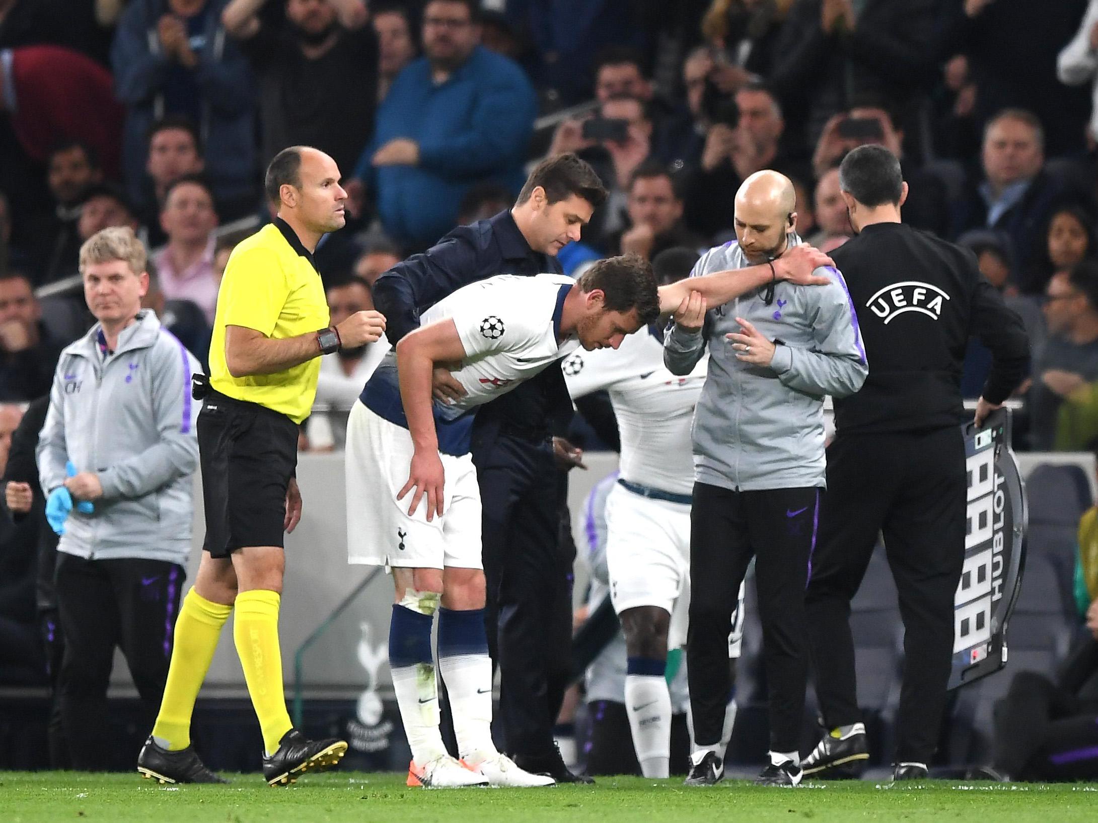 Jan Vertonghen was unable to continue after suffering a head injury in the first half