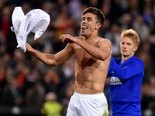 Paulista celebrates after Valencia win the Copa del Rey semi-final