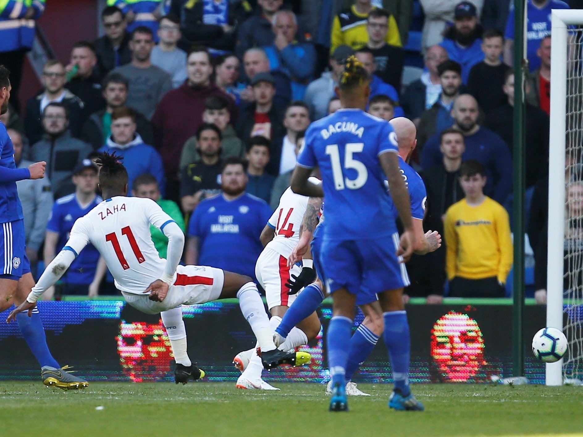 Wilfried Zaha puts Crystal Palace in front of Cardiff City