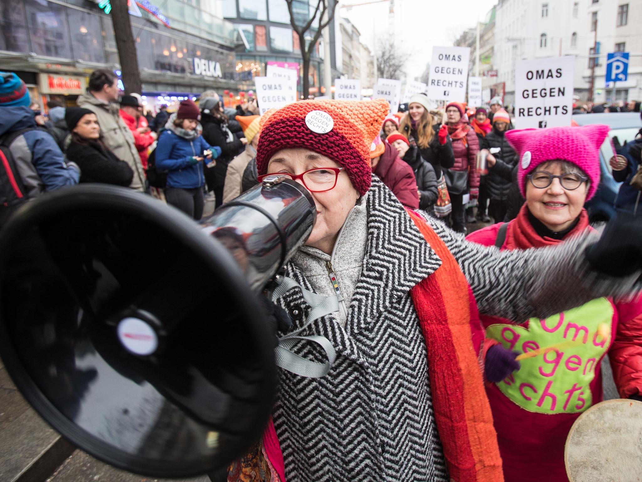 Protesters campaign for a human asylum policy in Vienna