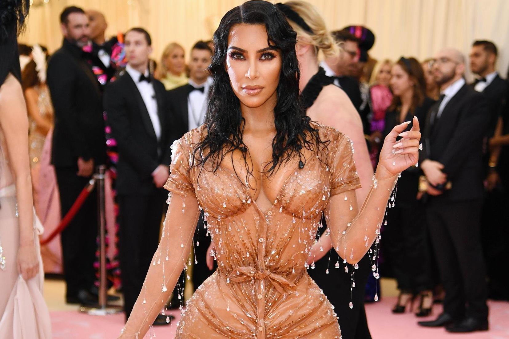 Kim Kardashian wore a Mr Pearl corset to give her drastic body shape at the 2019 Met Gala outfit